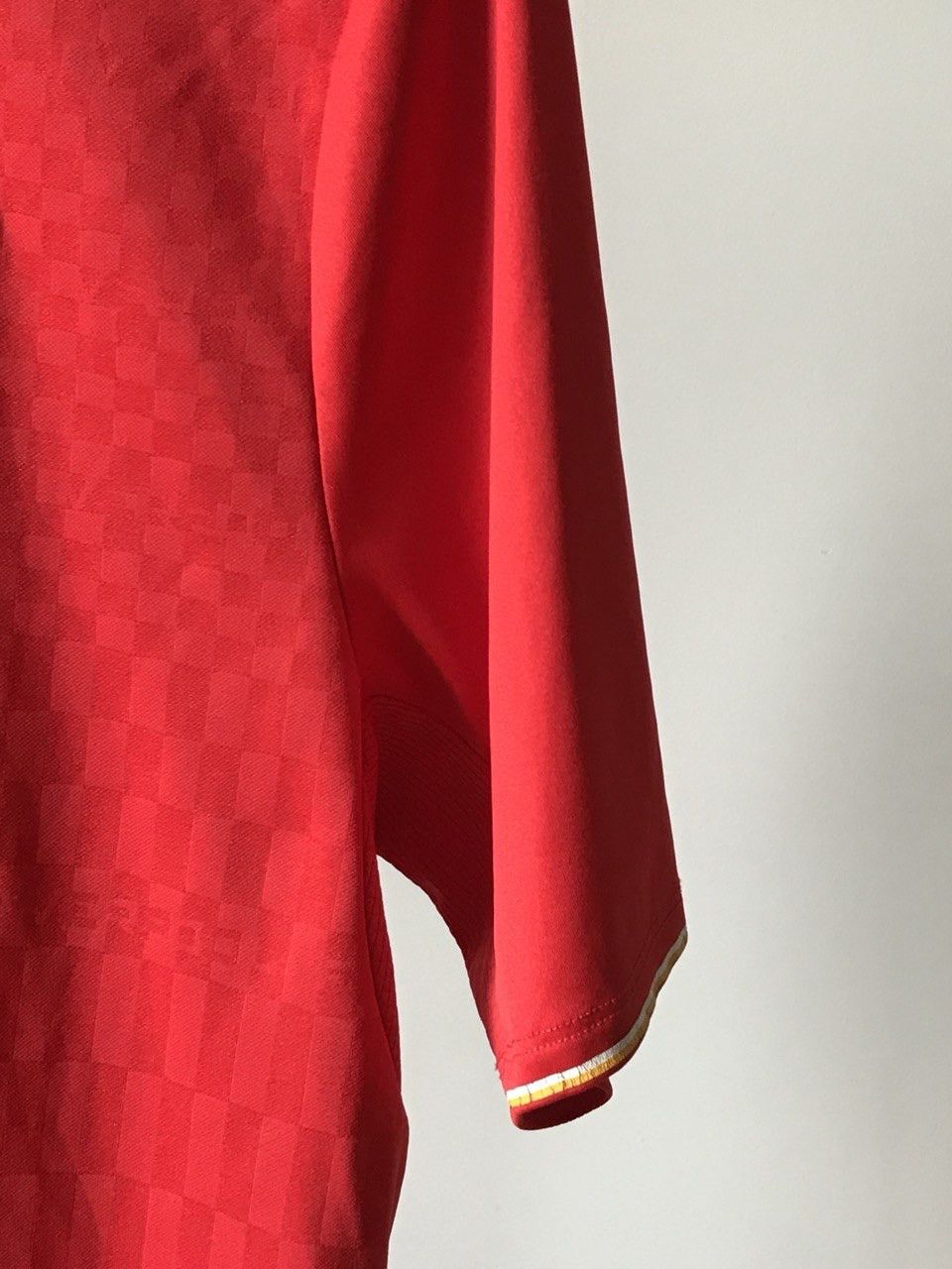 New Balance New Balance Liverpool FC 2015/16 Home Soccer Jersey Size US M / EU 48-50 / 2 - 8 Thumbnail