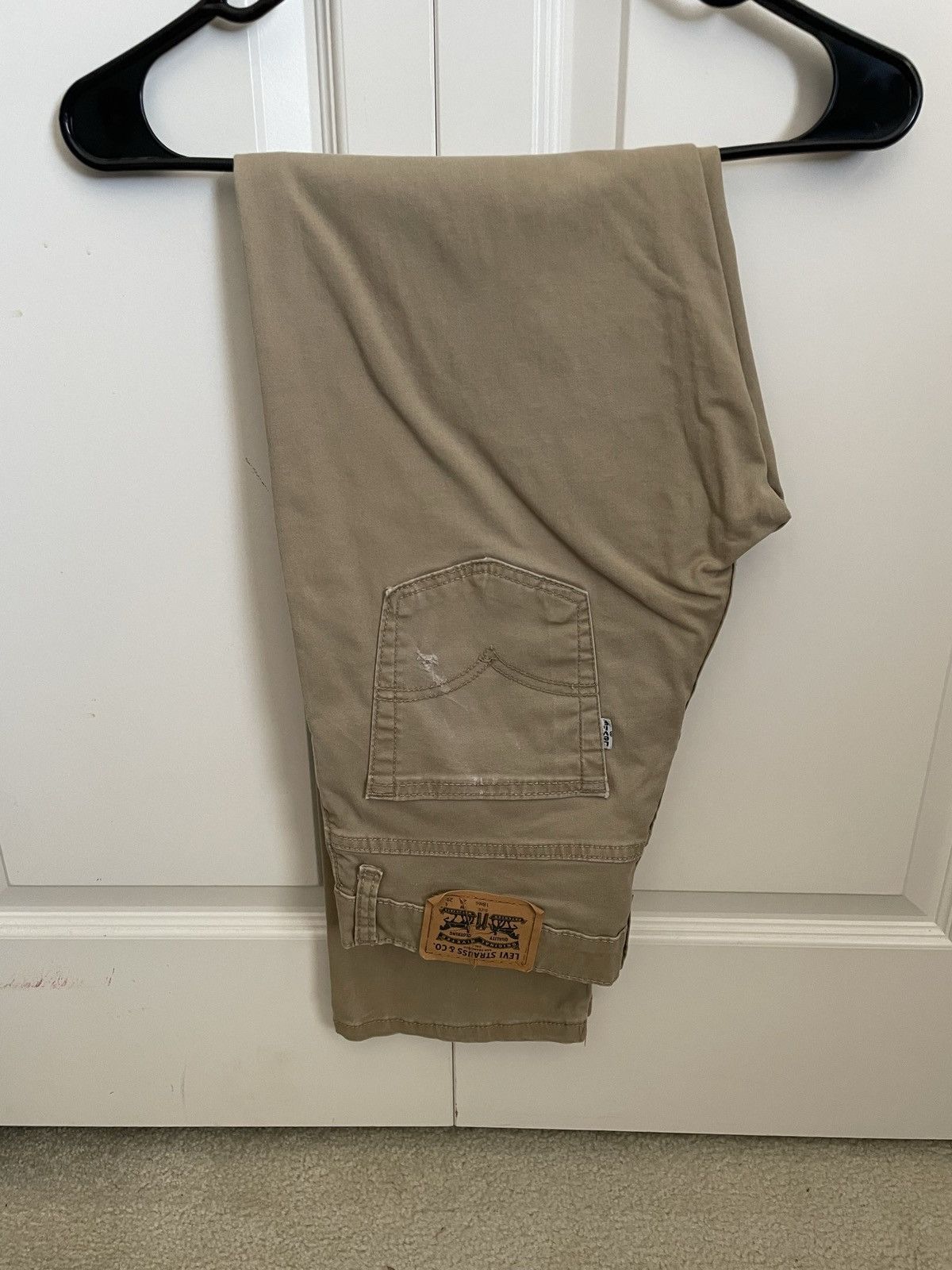 LEVIS 511 SLIM MENS KHAKIS