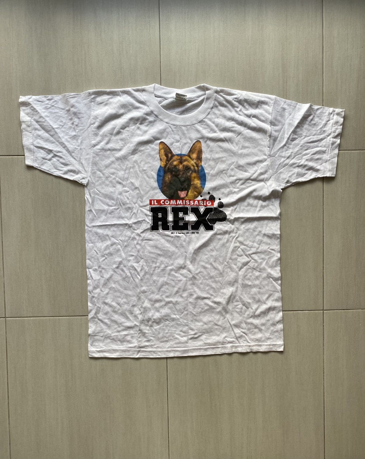 image of Movie x Vintage Il Commissario Rex 1998 T Shirt in White, Men's (Size 2XL)