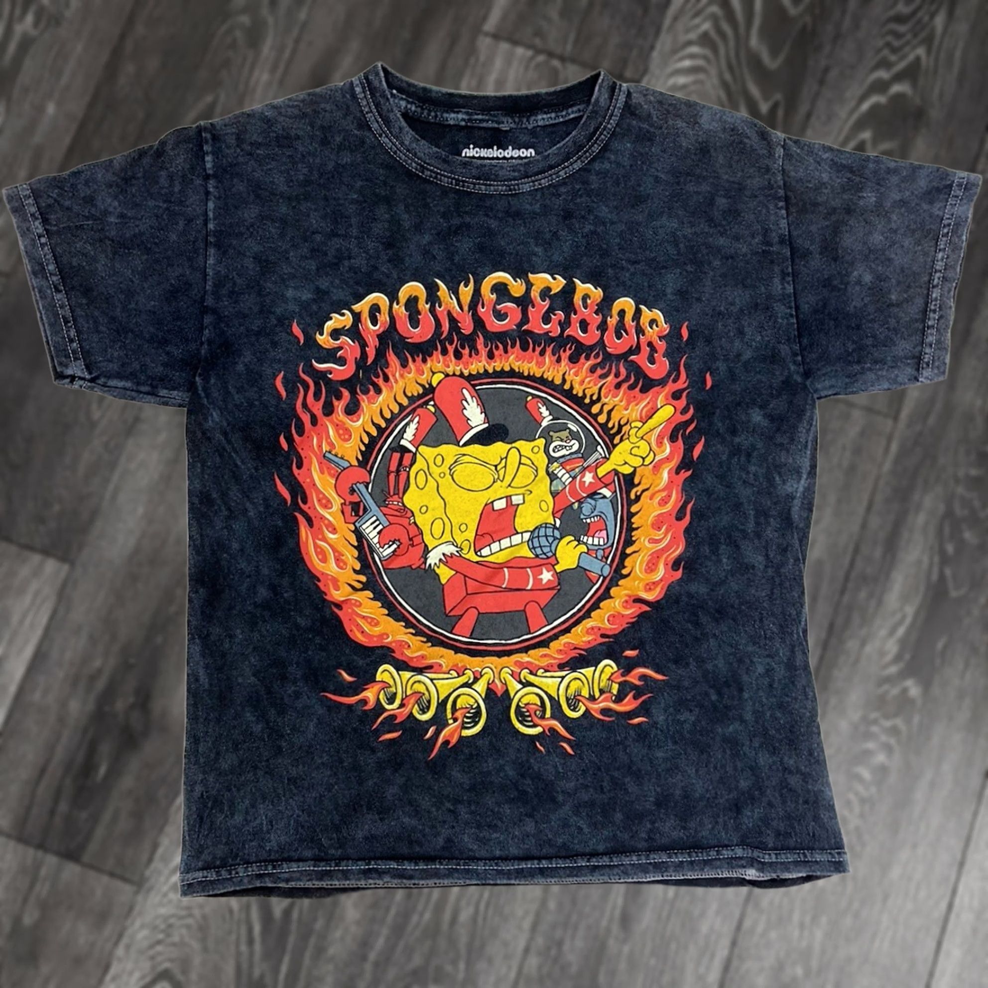 Nickelodeon VINTAGE Nickelodeon Spongebob Squarepants Flames Graphic T-shirt Women XS Acid Wash Size XS / US 0-2 / IT 36-38 - 1 Thumbnail