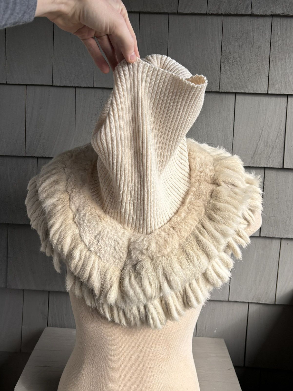 Vintage Vintage Fur Scarf Fox Fur Muff Collar Turtleneck Hat Cravat Size ONE SIZE - 9 Thumbnail