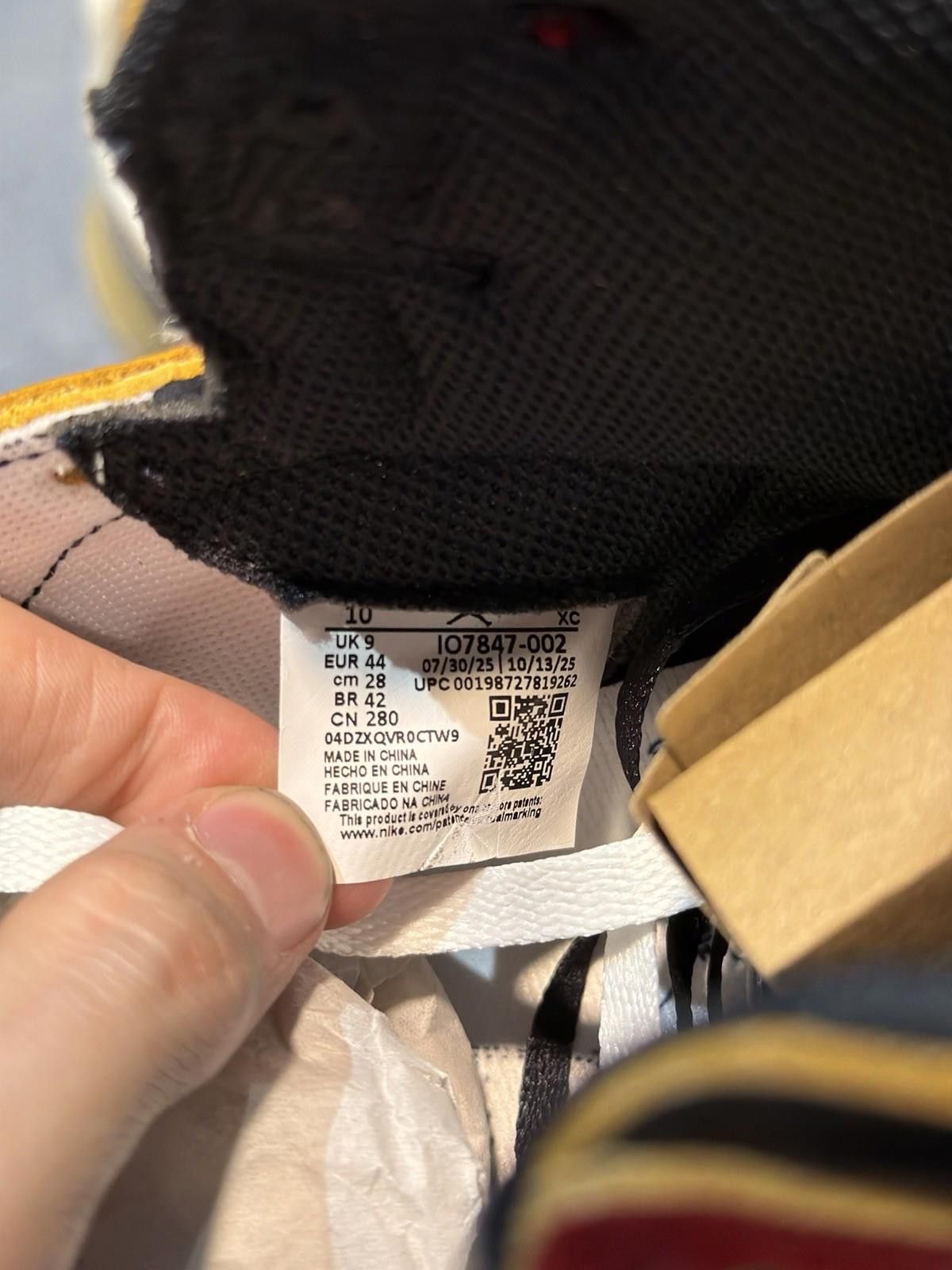 Jordan Brand Air Jordan 1 x Union x Fragment Black and Varsity Red 10 Size US 10 / EU 43 - 11 Thumbnail