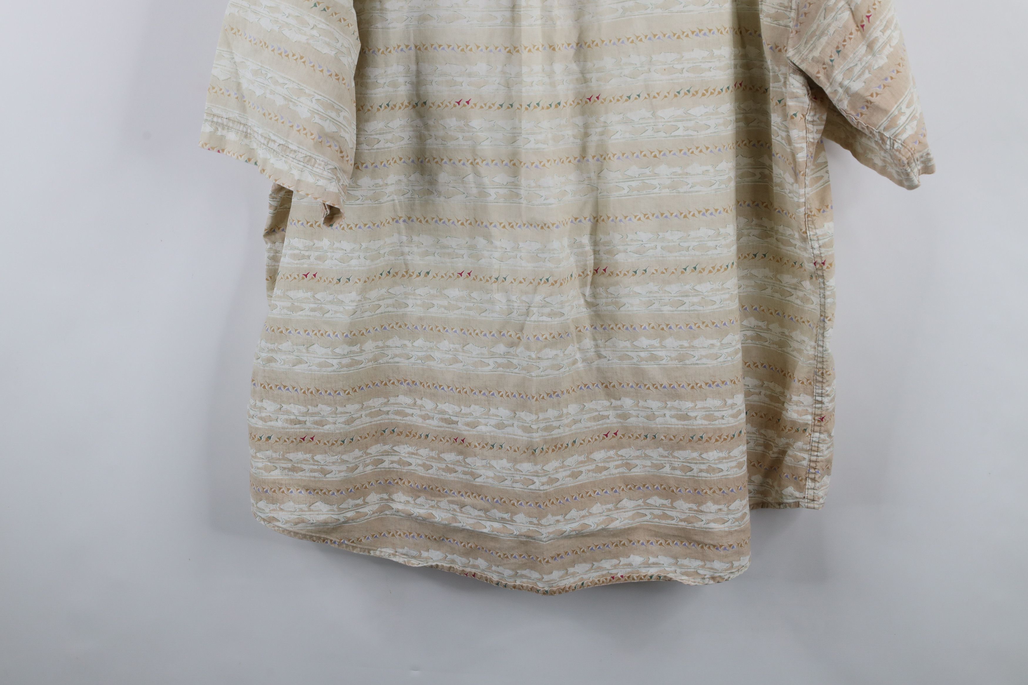 Vintage × Woolrich Woolen Mills Vintage 90s Woolrich Over Print Short Sleeve Button Shirt Size US XXL / EU 58 / 5 - 13 Thumbnail
