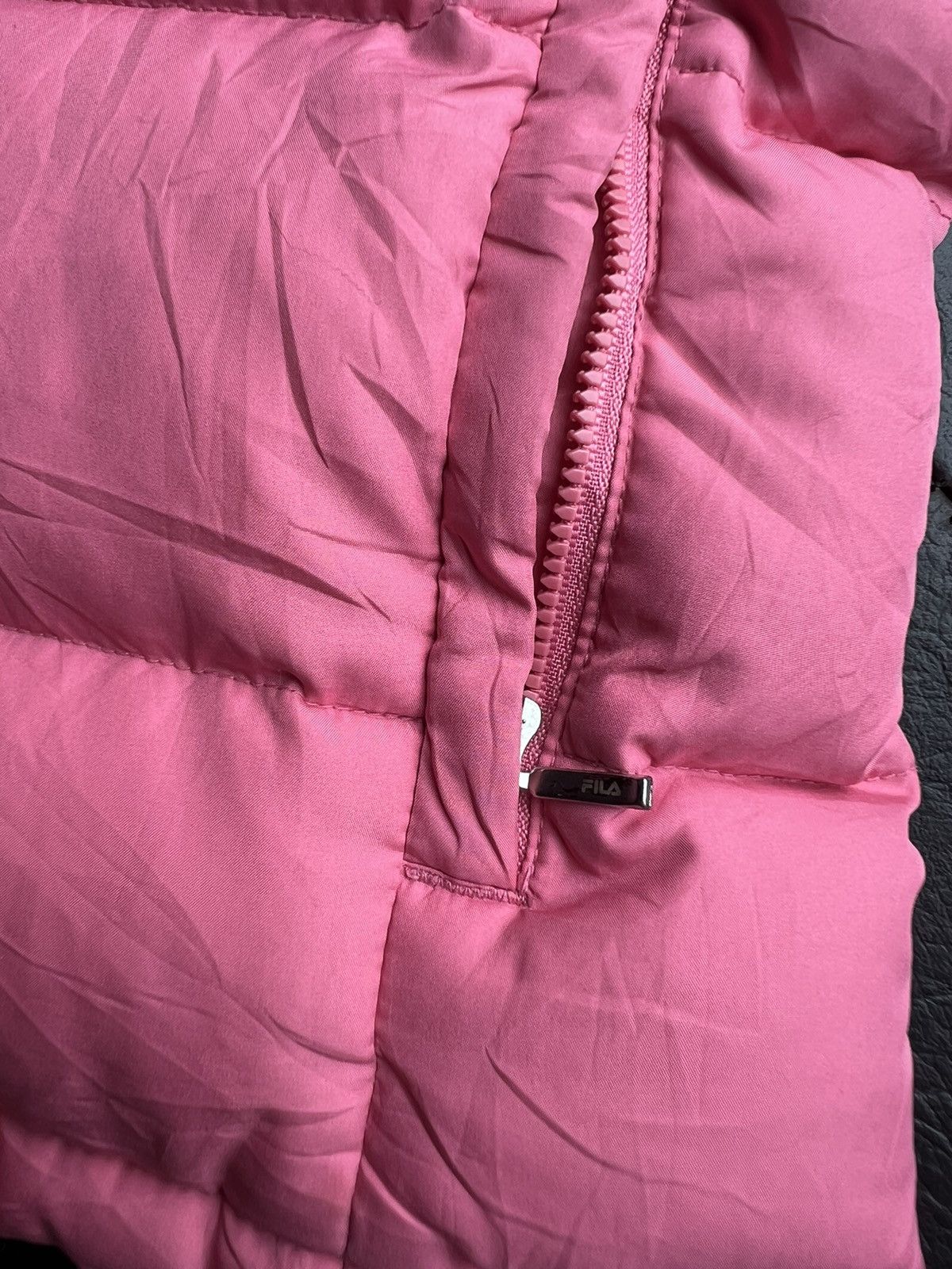 Fila Vintage Y2K Fila puffer top🎀💗👩🏻‍🎤 Size S / US 4 / IT 40 - 5 Thumbnail