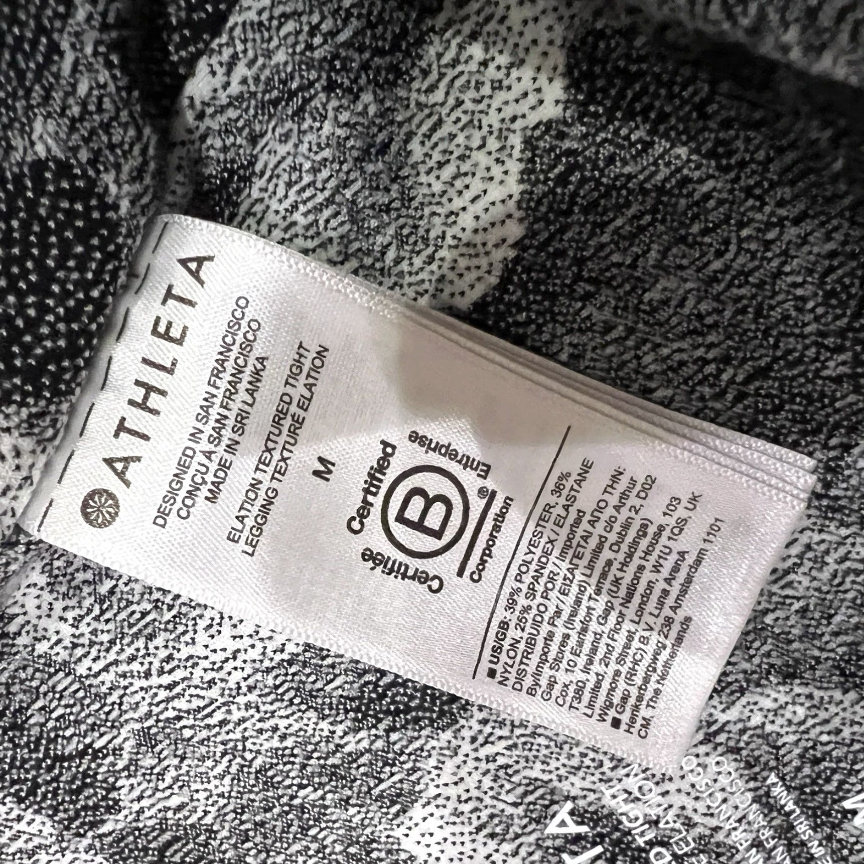 Athleta VINTAGE Athleta Women's Pants Skinny Leg Textured Tights Bohemian Floral Mid Rise Size Medium Chakra Floral Black/Seasalt Size ONE SIZE - 5 Thumbnail