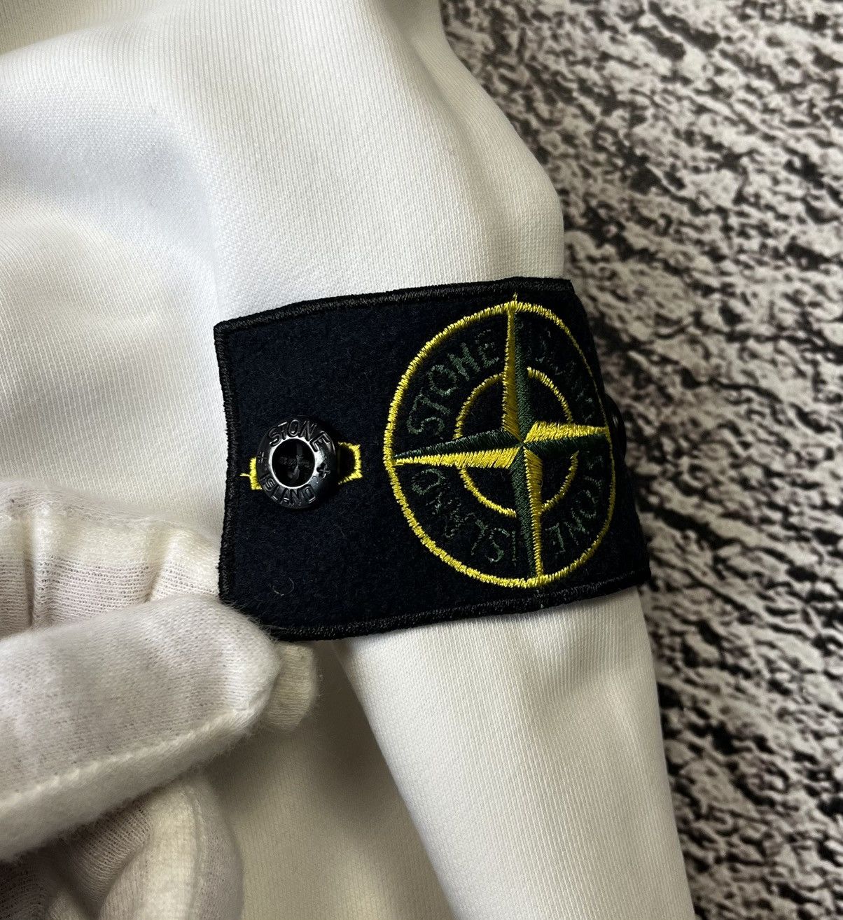 Stone Island Stone Island Hoodie Mens White Pullover Size XL Size US XL / EU 56 / 4 - 10 Thumbnail