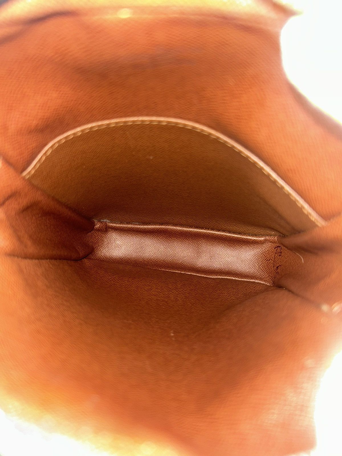 Louis Vuitton Louis Vuitton Monogram Crossbody Bag Size ONE SIZE - 5 Thumbnail