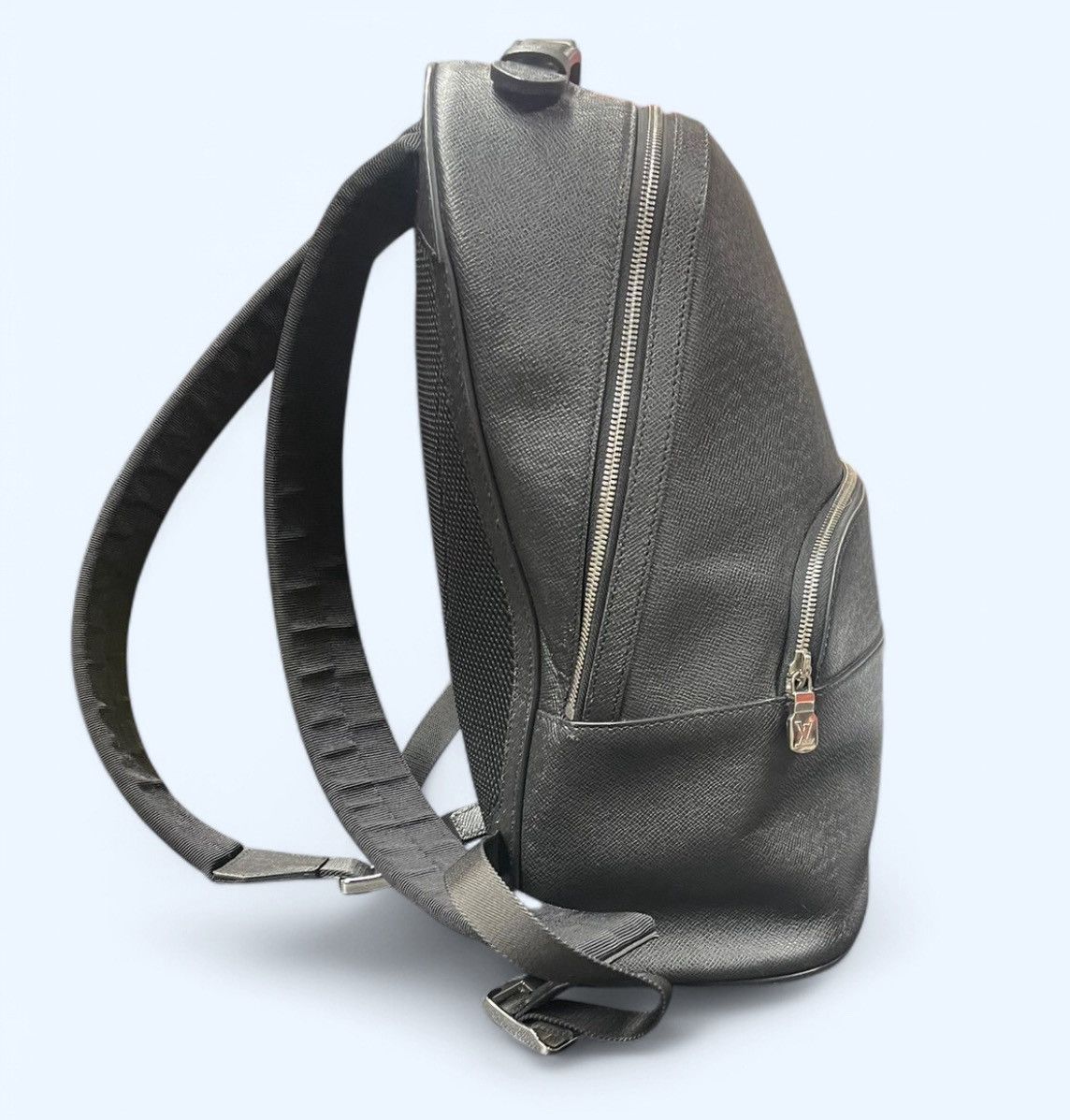 Louis Vuitton Louis Vuitton Anton Taiga (Black) Backpack Size ONE SIZE - 3 Thumbnail