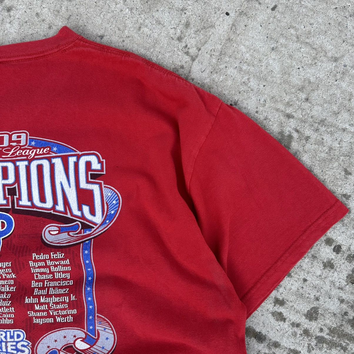 Raised by Champions Vintage Philadelphia Phillies T-shirts Champions 2009 Size US XL / EU 56 / 4 - 8 Thumbnail