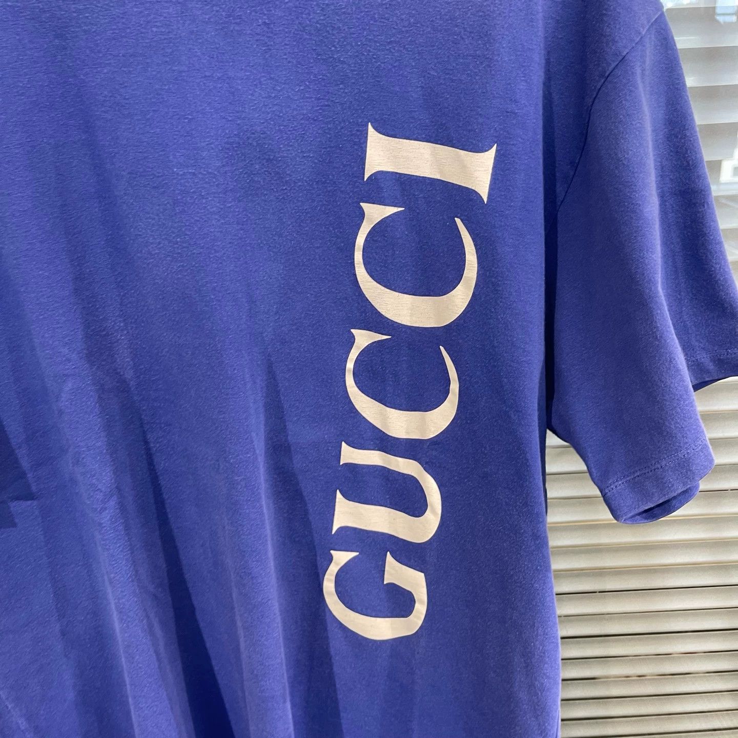 Gucci Gucci Blue-Purple Logo Print Short Sleeve Tee L Size US L / EU 52-54 / 3 - 4 Thumbnail