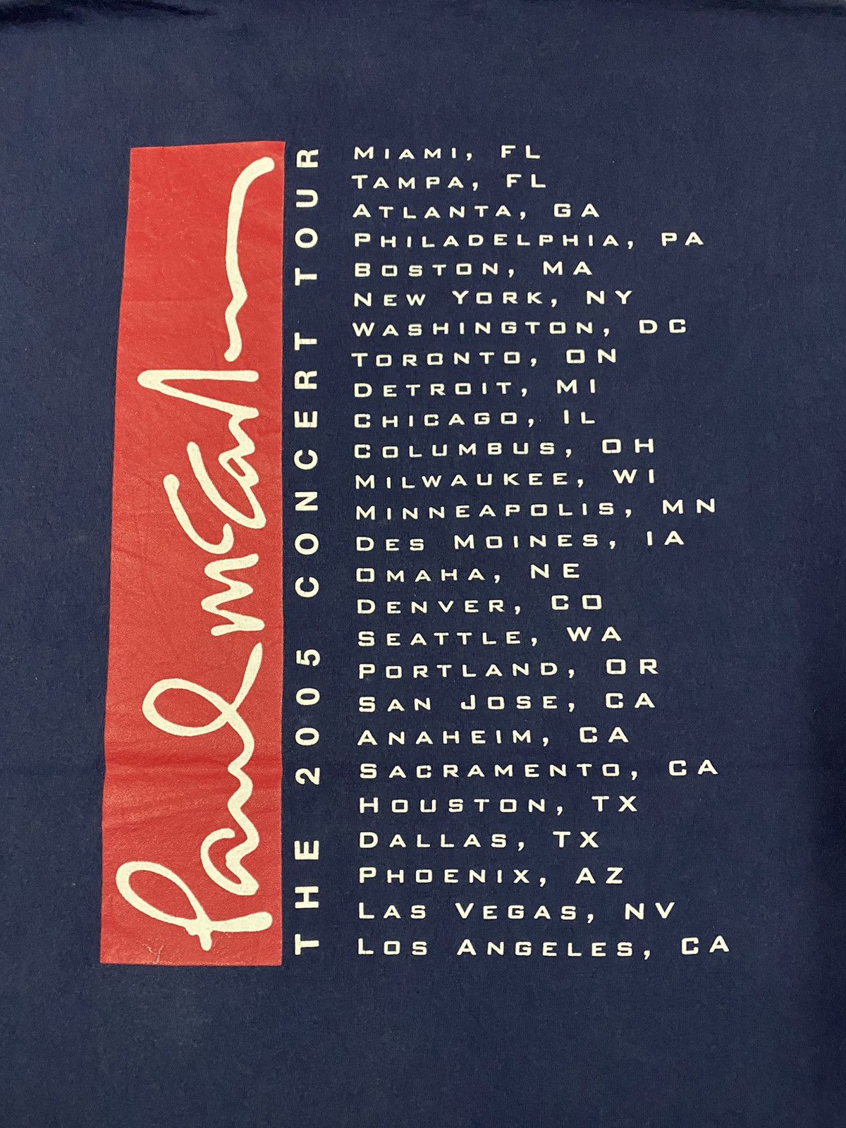 Band Tees Vintage Paul McCartney / The Beatles Frontman Tour Shirt Size US XL / EU 56 / 4 - 12 Thumbnail