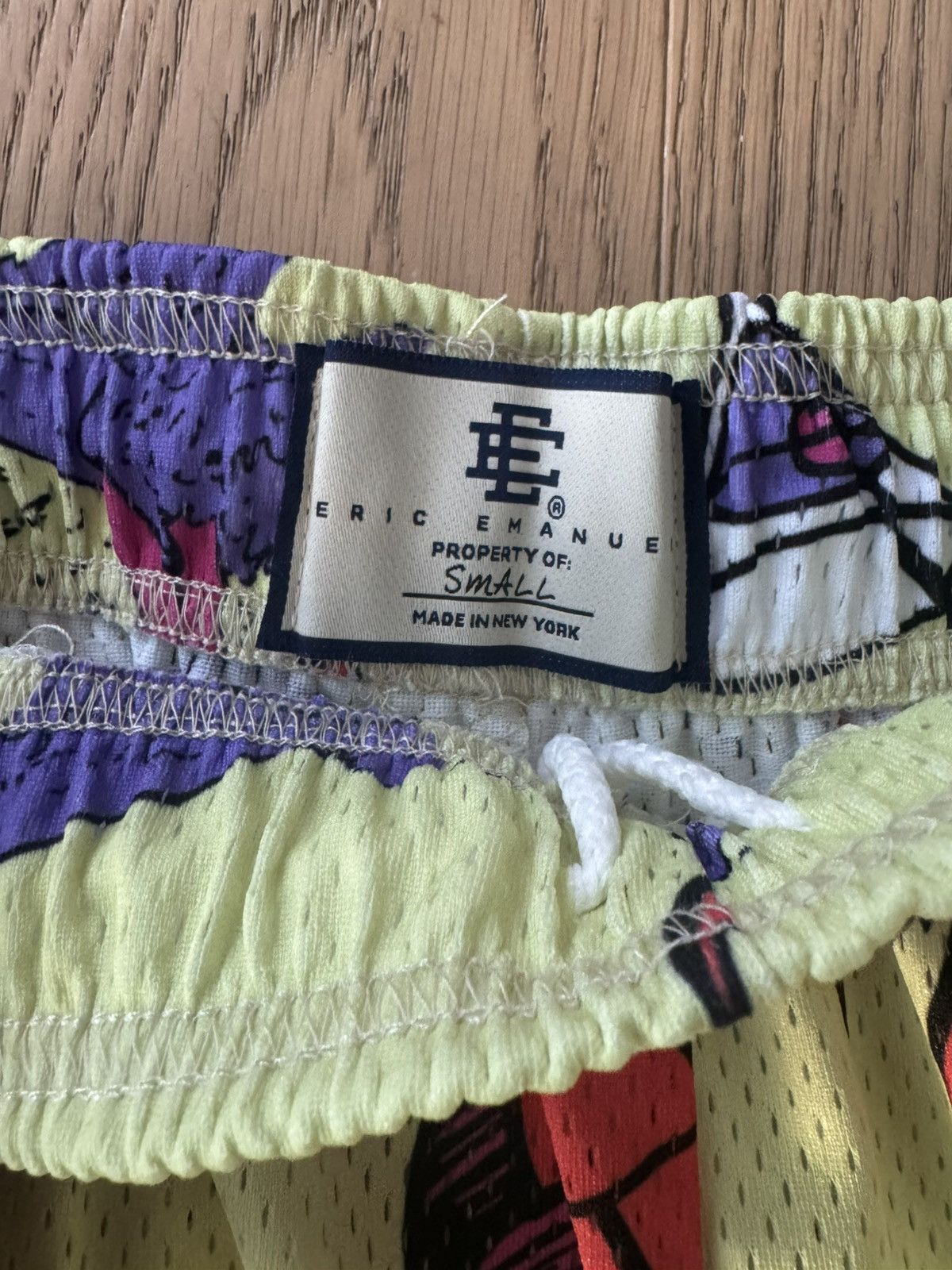 Eric Emanuel Eric Emanuel "Surf Yellow" Shorts BRAND NEW (Size Small) Size US 30 / EU 46 - 3 Thumbnail
