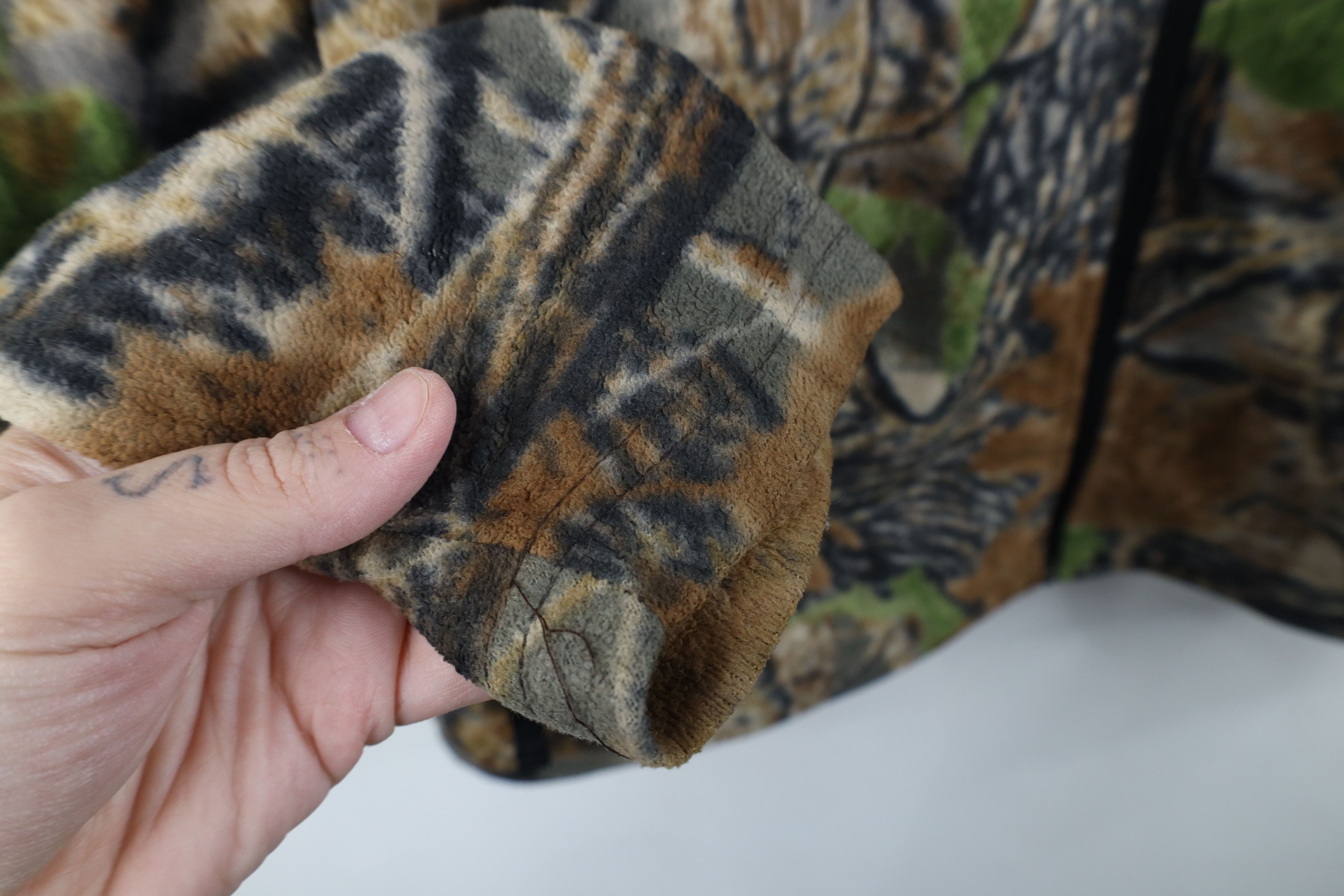 Cabelas Vintage Cabelas Spell Out Camouflage Full Zip Fleece Jacket Size US M / EU 48-50 / 2 - 8 Thumbnail
