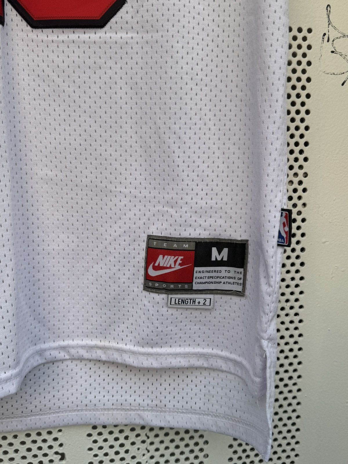 NBA × Nike Nike Michael Jordan #23 Chicago Bulls Jersey White Red Size US M / EU 48-50 / 2 - 4 Thumbnail