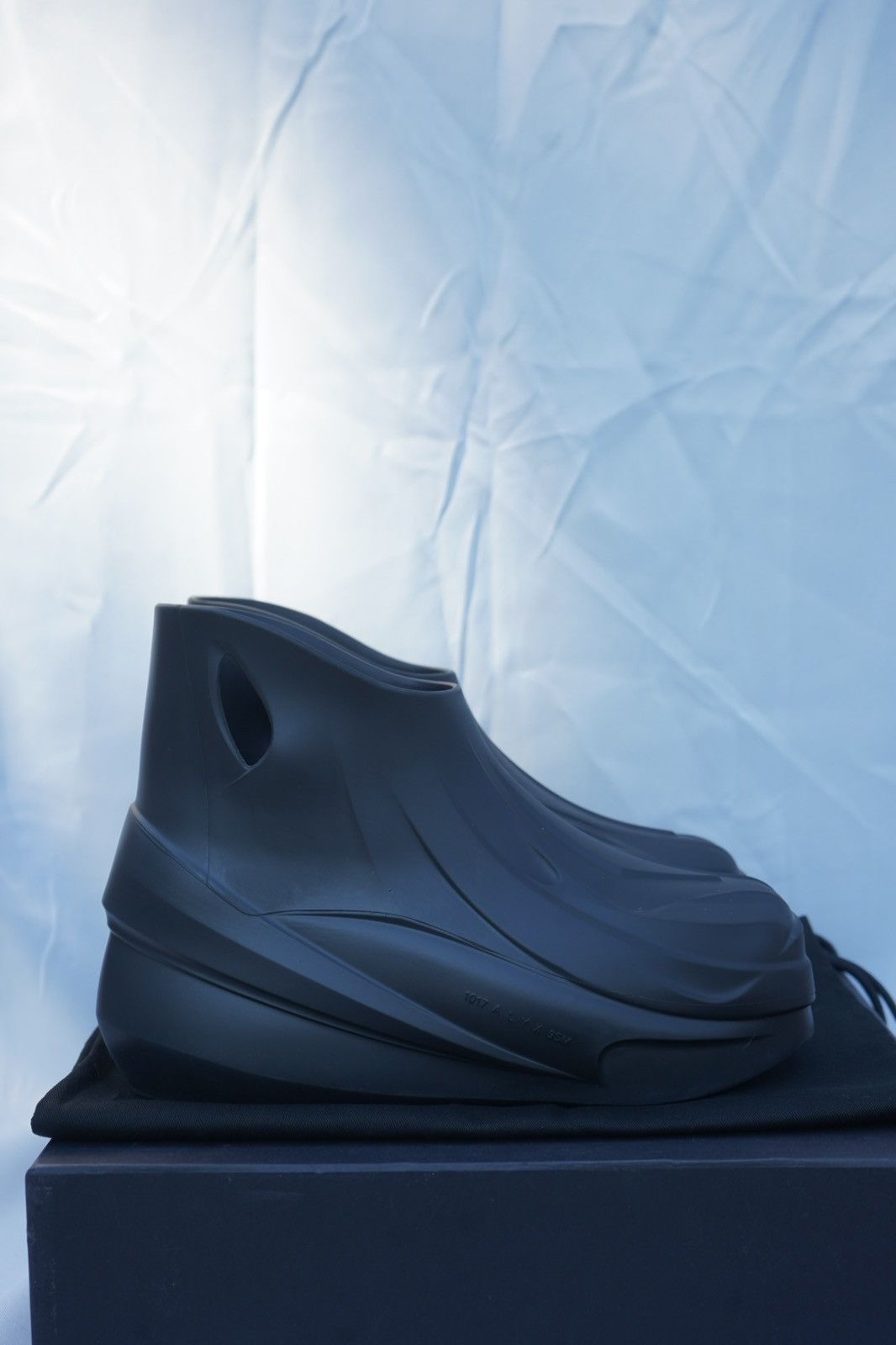 1017 ALYX 9SM 1017 ALYX Mono Boot Size US 9 / EU 42 - 1 Thumbnail