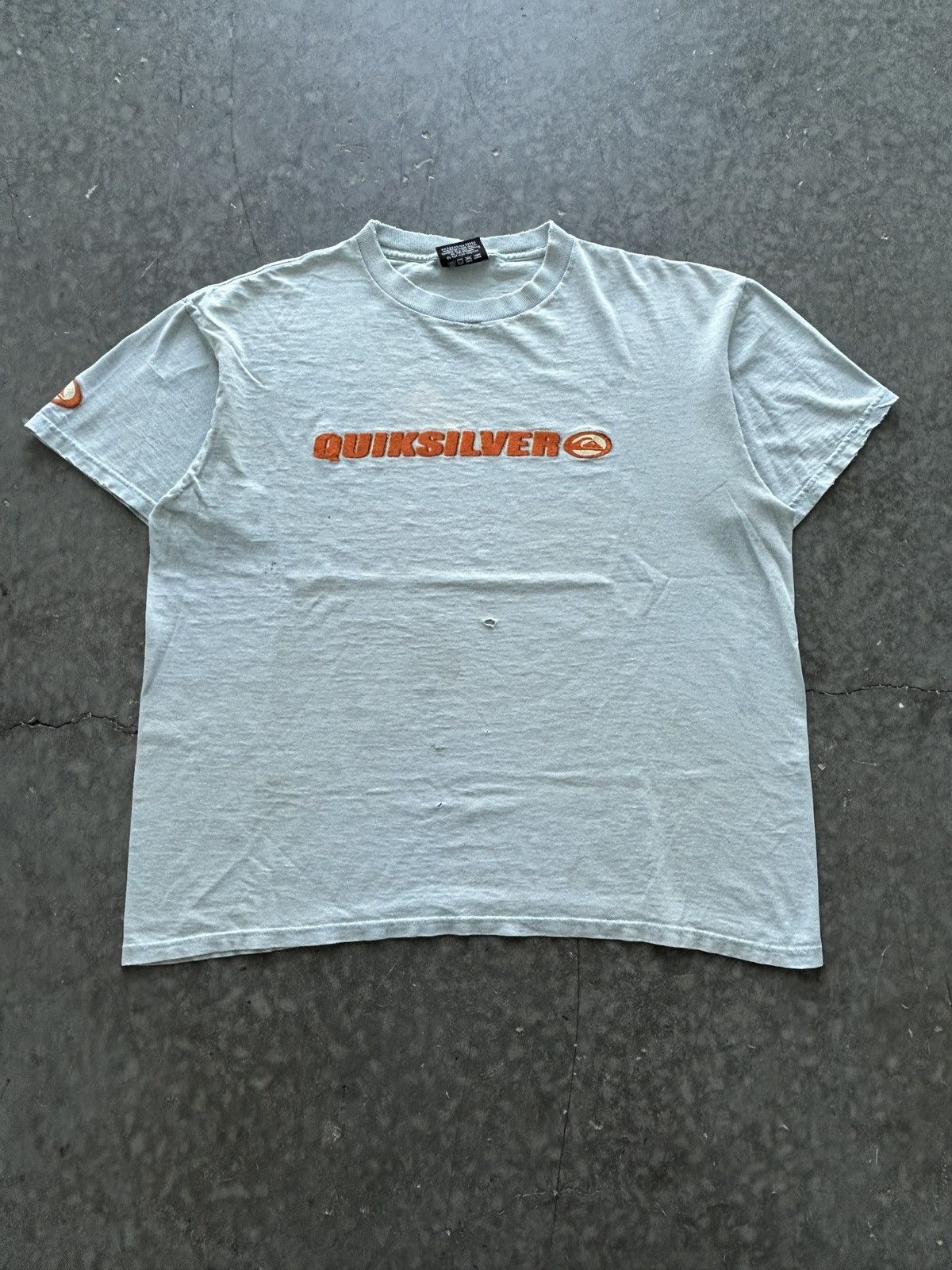 Quiksilver Vintage 90s Quiksilver Graphic Tee Thrashed Size US XL / EU 56 / 4 - 1 Thumbnail