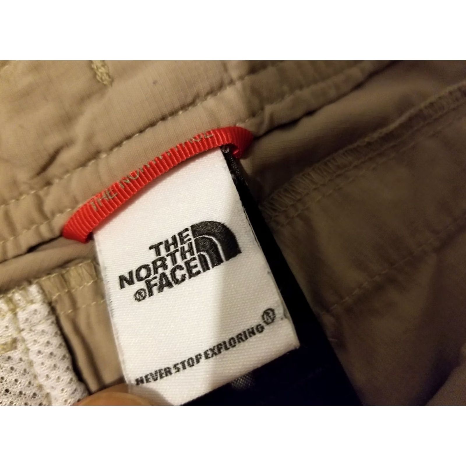 The North Face The North Face Cargo Shorts Womens 6 Beige Athletic Hiking Outdoor Shorts Size 28" / US 6 / IT 42 - 3 Thumbnail