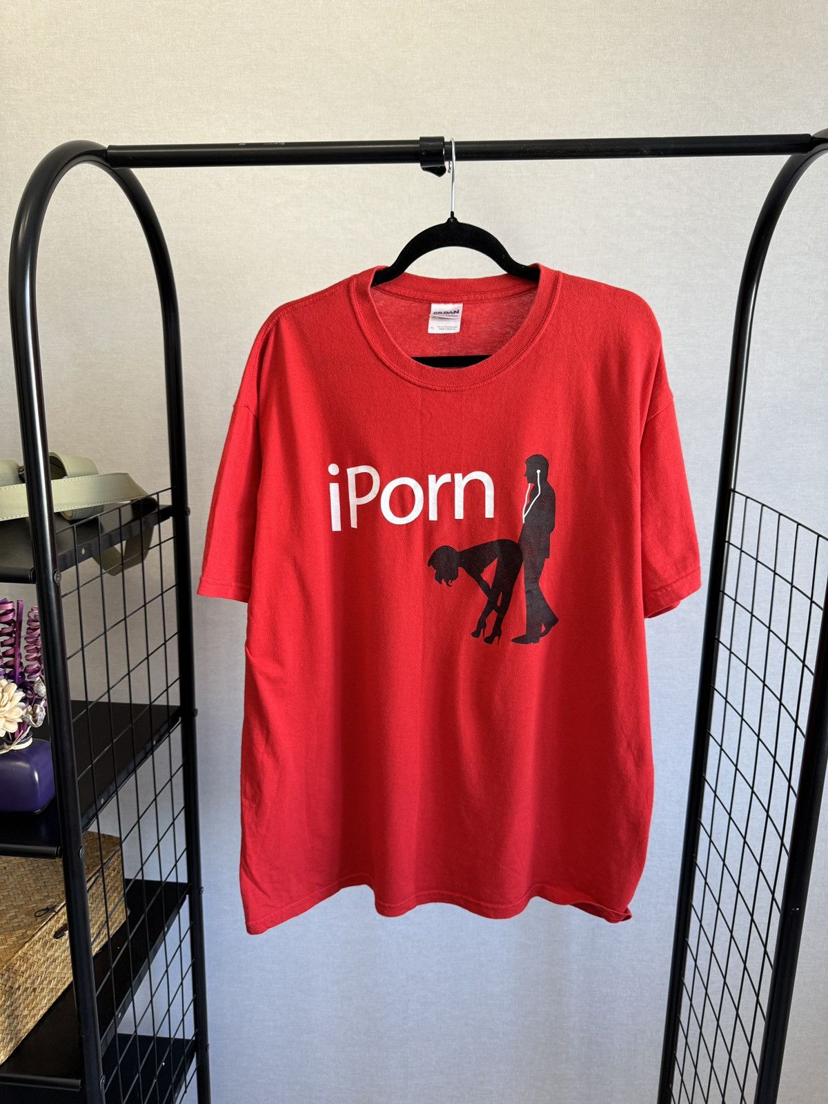 Gildan iPorn Gildan Vintage y2k Sex Sexy Girl Porn Star Red Tee Size US XL / EU 56 / 4 - 2 Thumbnail