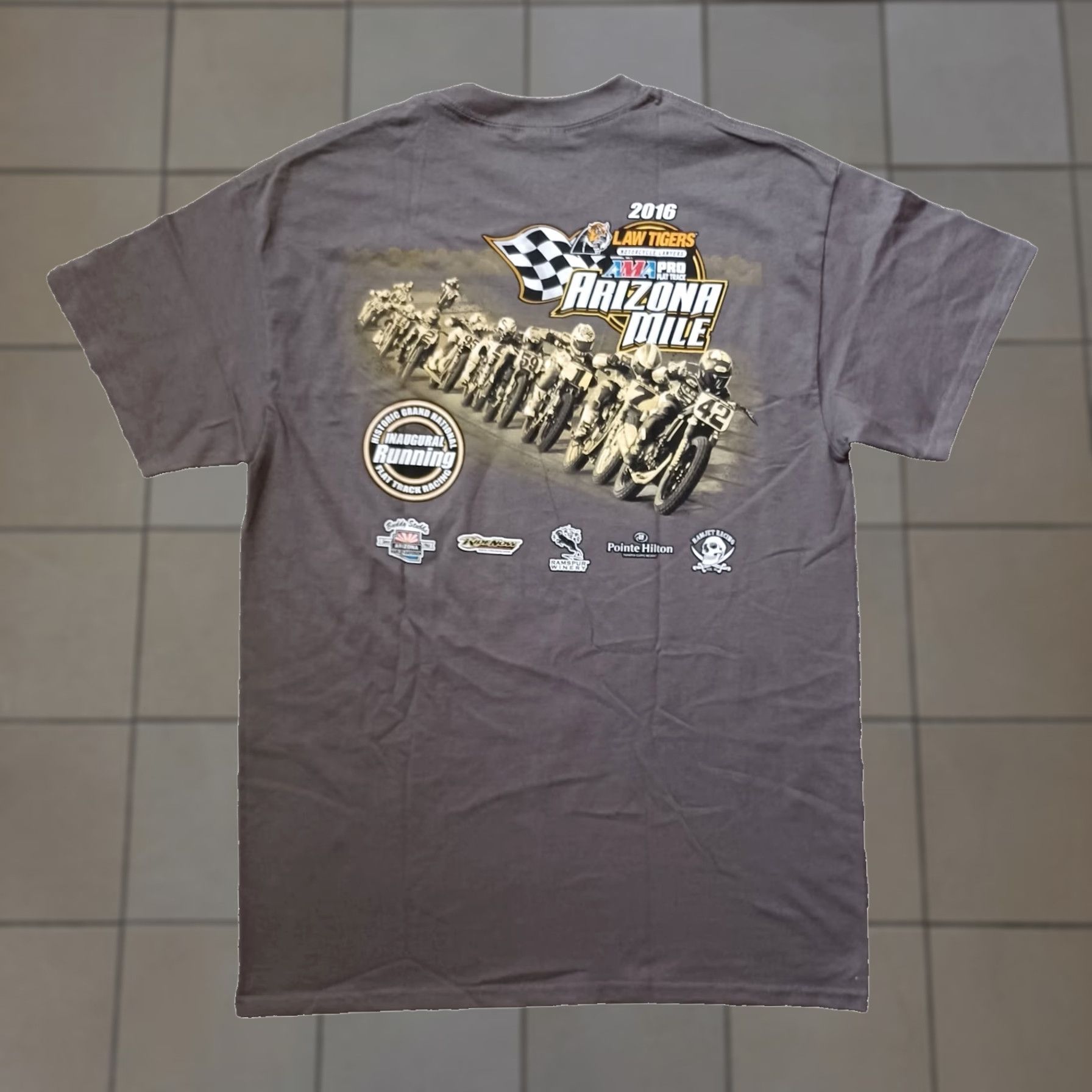 Gildan AMA Pro Flat Track T Shirt Mens M Gray Arizona Mile Law Tigers Motorcycle 2016 Size US M / EU 48-50 / 2 - 1 Thumbnail