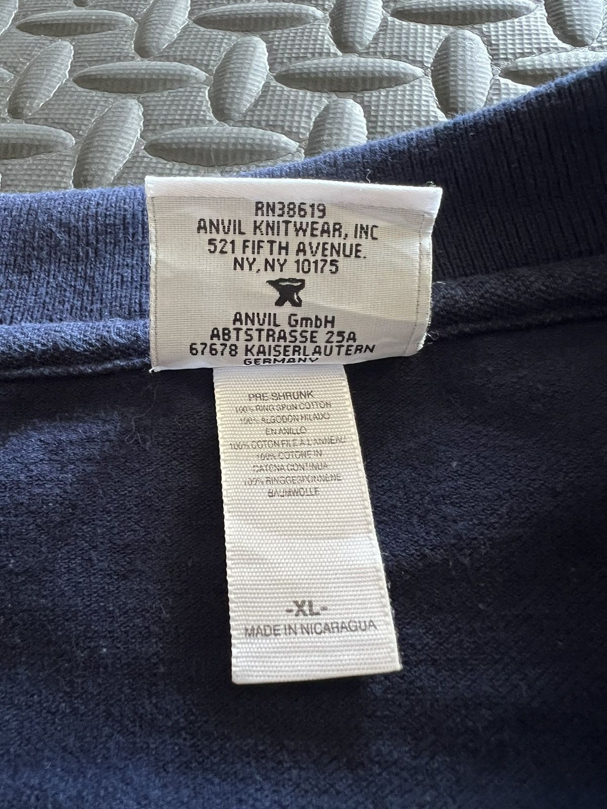 Anvil × Vintage Vintage Anvil T-Shirt Size US XL / EU 56 / 4 - 4 Thumbnail