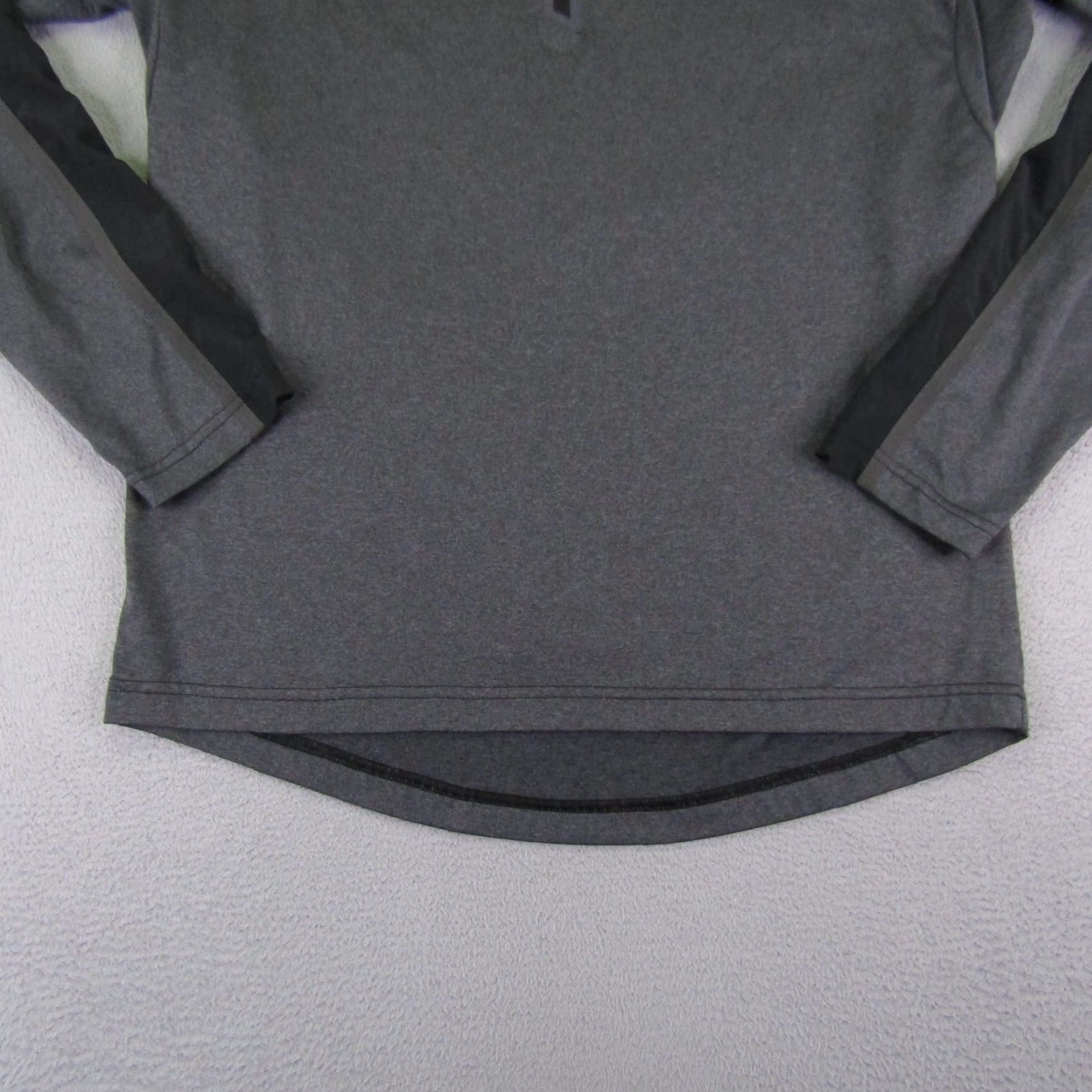 Vintage VINTAGE Sunice Jacket Mens M Gray Black Performance 1/4 Zip Pullover Golf Sweater Size US M / EU 48-50 / 2 - 3 Thumbnail