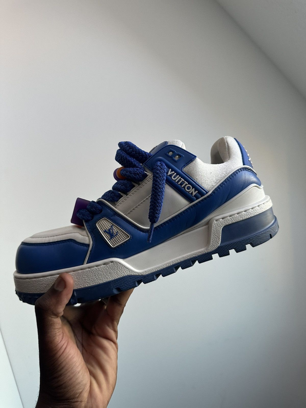 Louis Vuitton Louis vuitton maxi sneaker Size US 10.5 / EU 43-44 - 14 Thumbnail