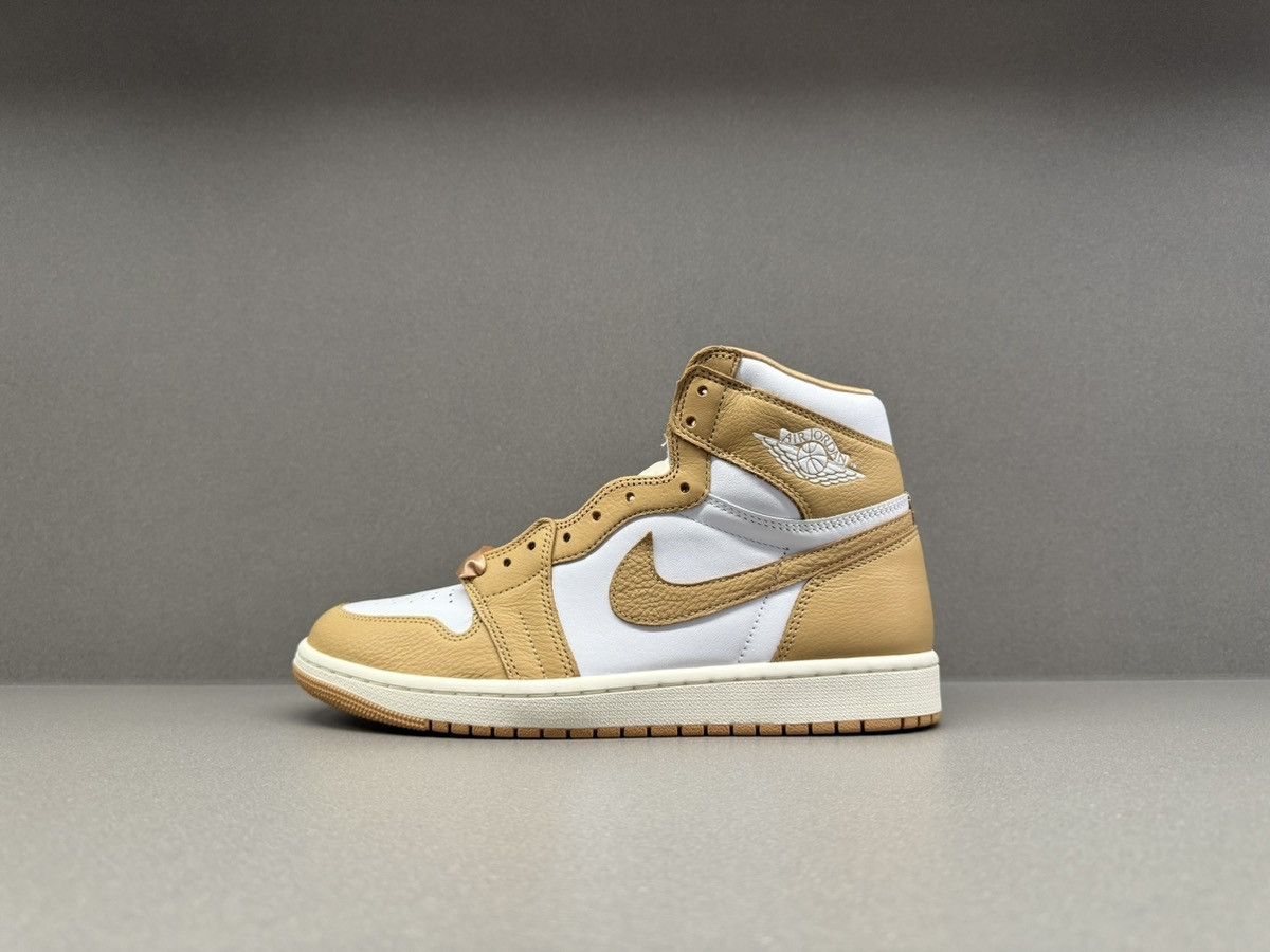 Jordan Brand Jordan 1 Retro High OG Praline Women’s Size US 10.5 / IT 40.5 - 5 Thumbnail