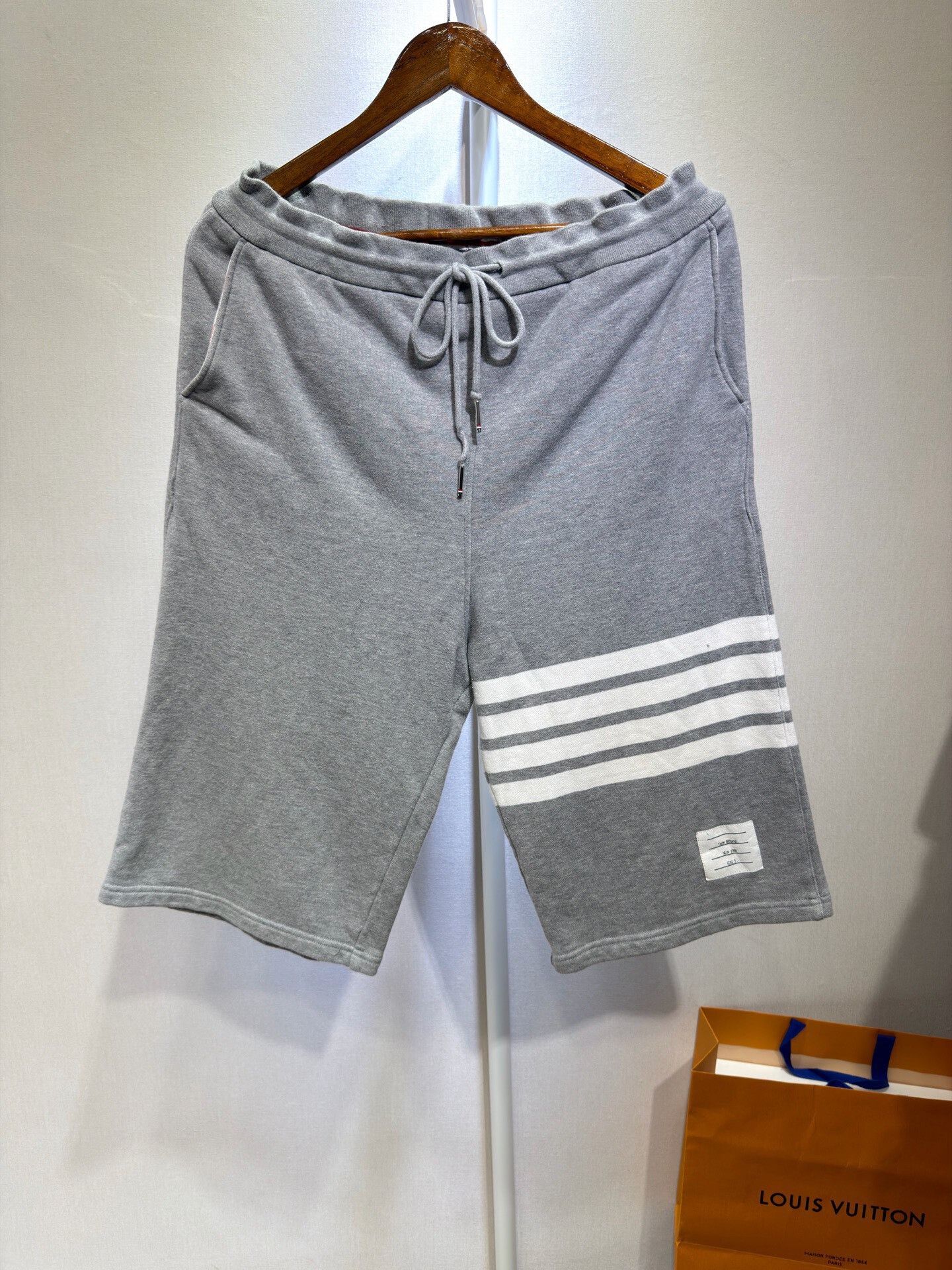 Thom Browne Thom Browne Gray Shorts Size 5 Size US 28 / EU 44 - 1 Thumbnail