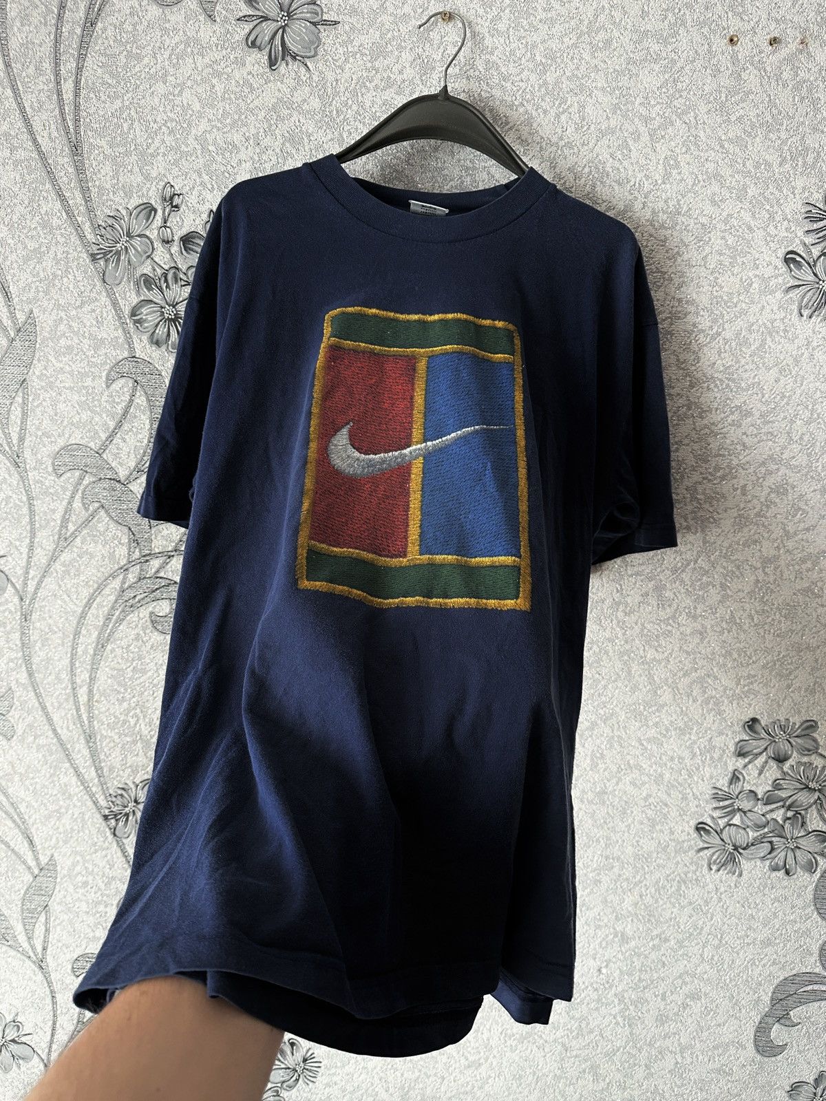 Nike Vintage Nike court T-shirt big logo Andre Agassi Size US L / EU 52-54 / 3 - 2 Thumbnail