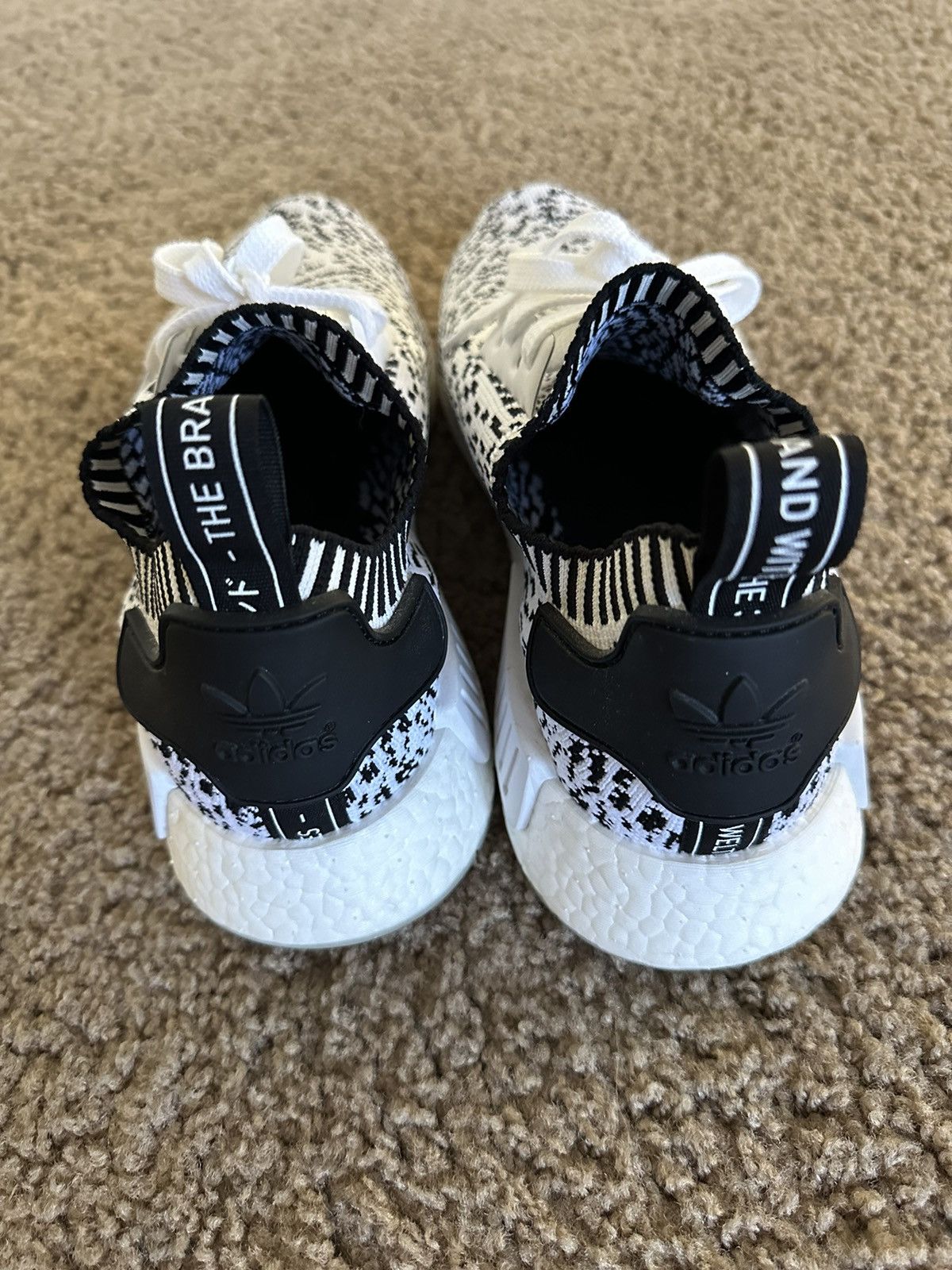 Adidas Adidas NMD_R1 Primknit ‘Zebra’ Size US 10.5 / EU 43-44 - 3 Thumbnail