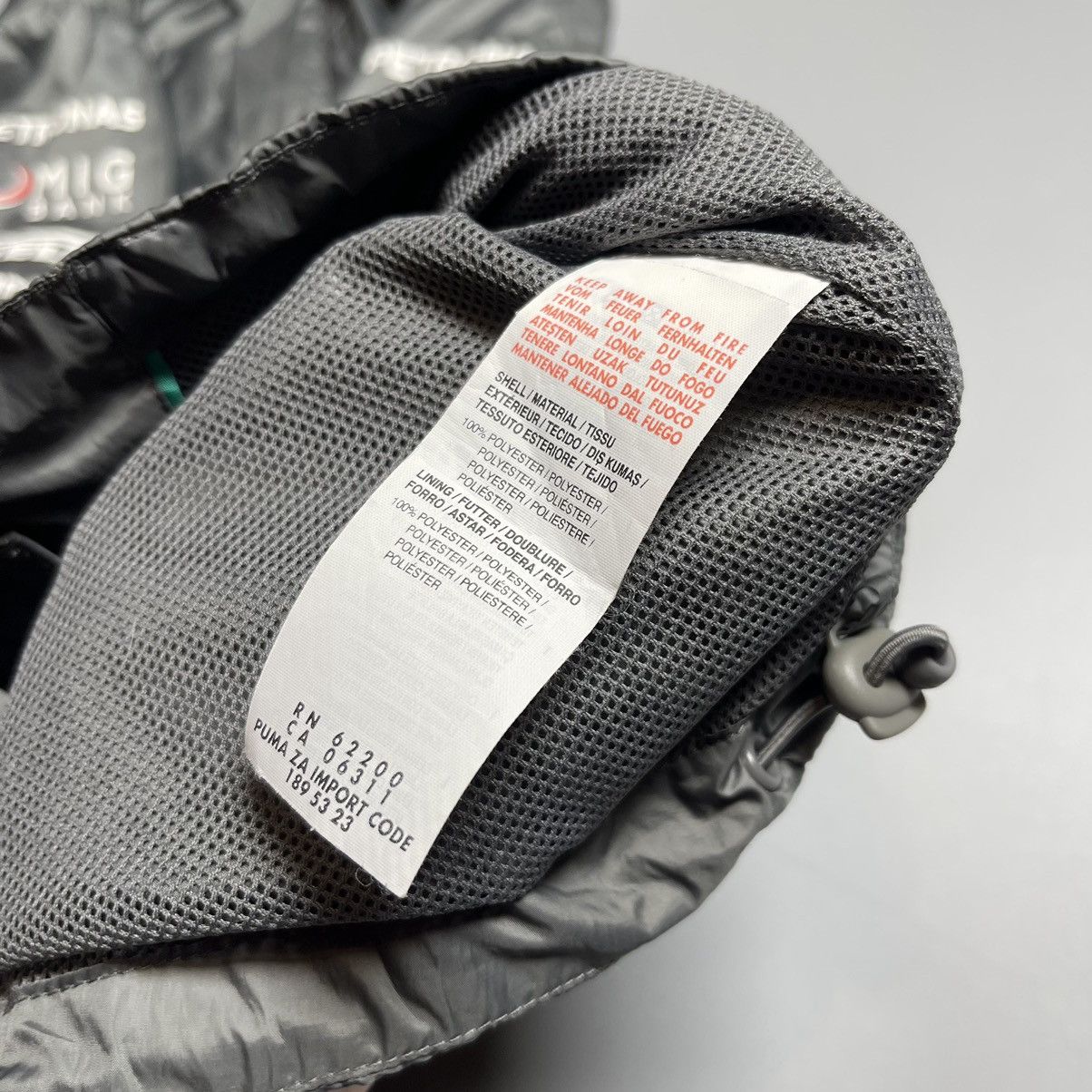 Formula 1 × Mercedes-Benz × Puma MERCEDES BENZ PUMA 2014 F1 PETRONAS AMG MESH LINES JACKET Size US M / EU 48-50 / 2 - 13 Thumbnail
