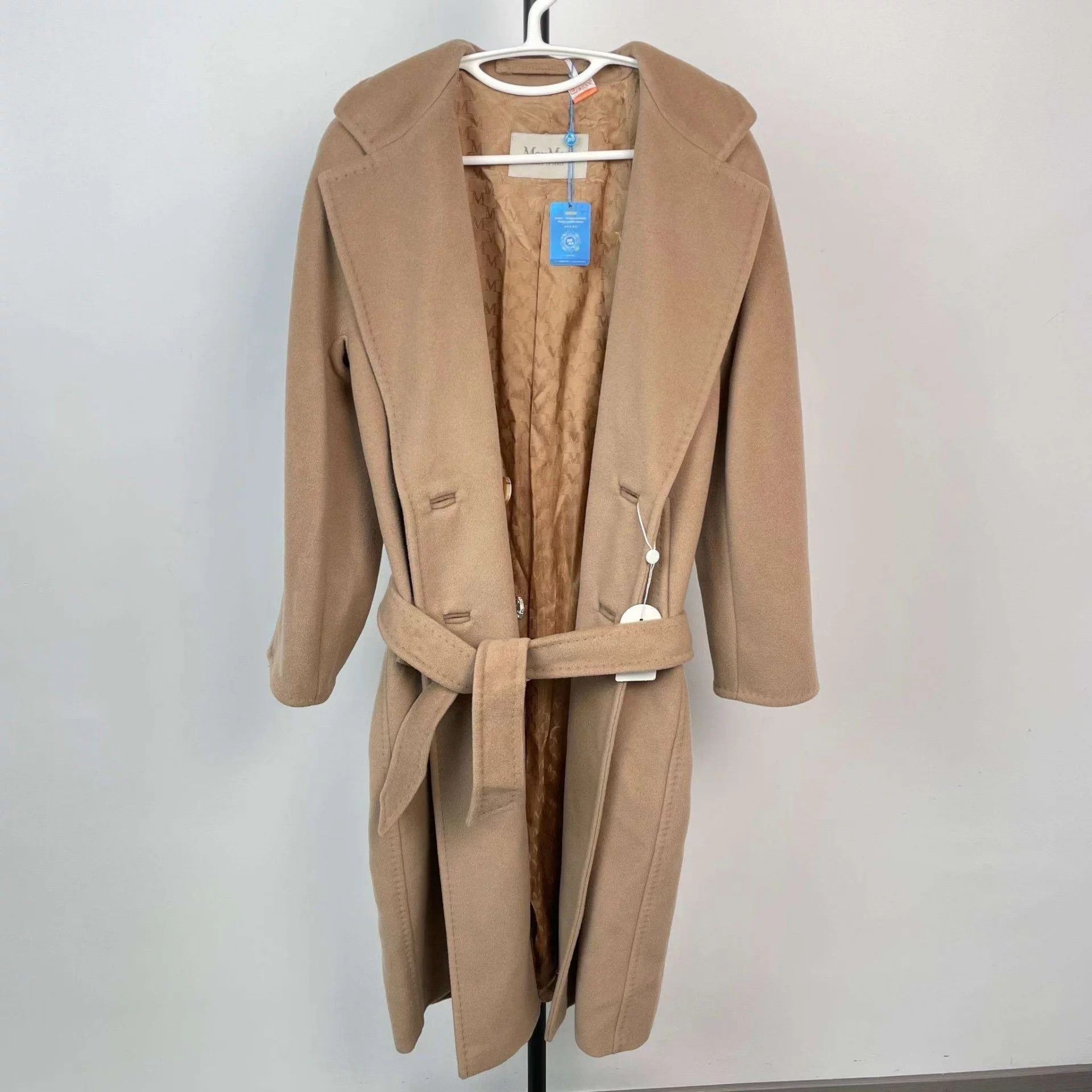 Max Mara MaxMara women's lapel double-breasted taupe coat Size XS / US 0-2 / IT 36-38 - 1 Thumbnail