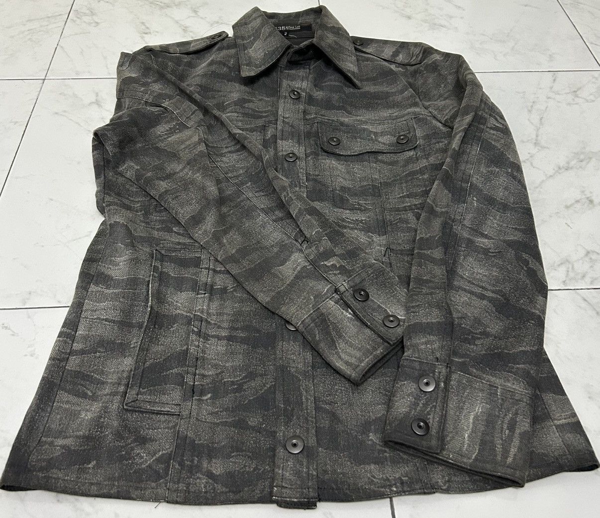 5351 POUR LES HOMMES 5351 POUR LESS HOMMES DOUBLE BREASTED JACKET TIGER STRIPE Size US M / EU 48-50 / 2 - 9 Thumbnail
