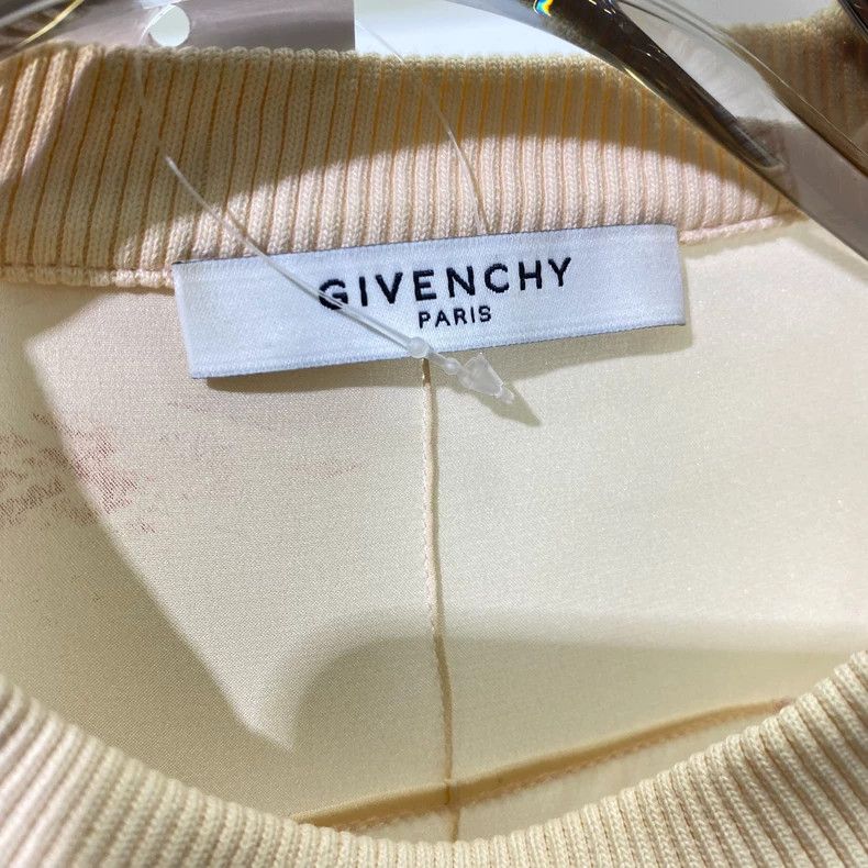 Givenchy Givenchy Pale Pink Deer Silk Long Sleeve 2505-Nextarrow Size US XS / EU 42 / 0 - 3 Thumbnail