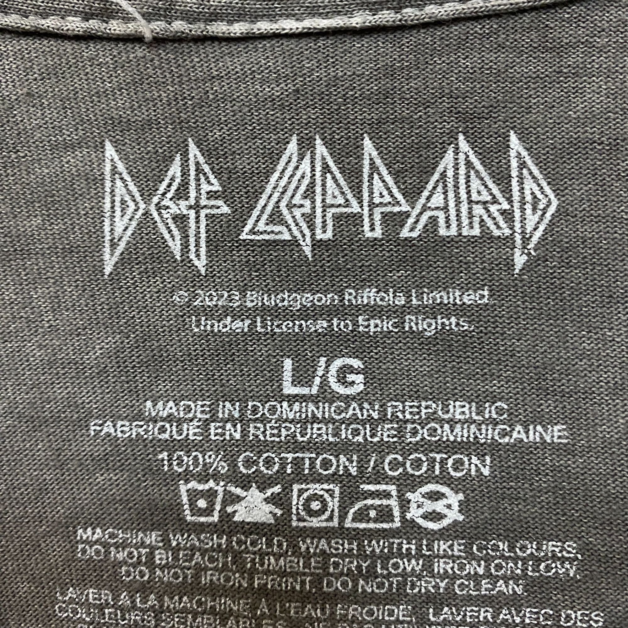 Band Tees × Def Leppard Def Leppard Animal Neon Leopard Hysteria Metal Band Tee larg Size US L / EU 52-54 / 3 - 4 Thumbnail