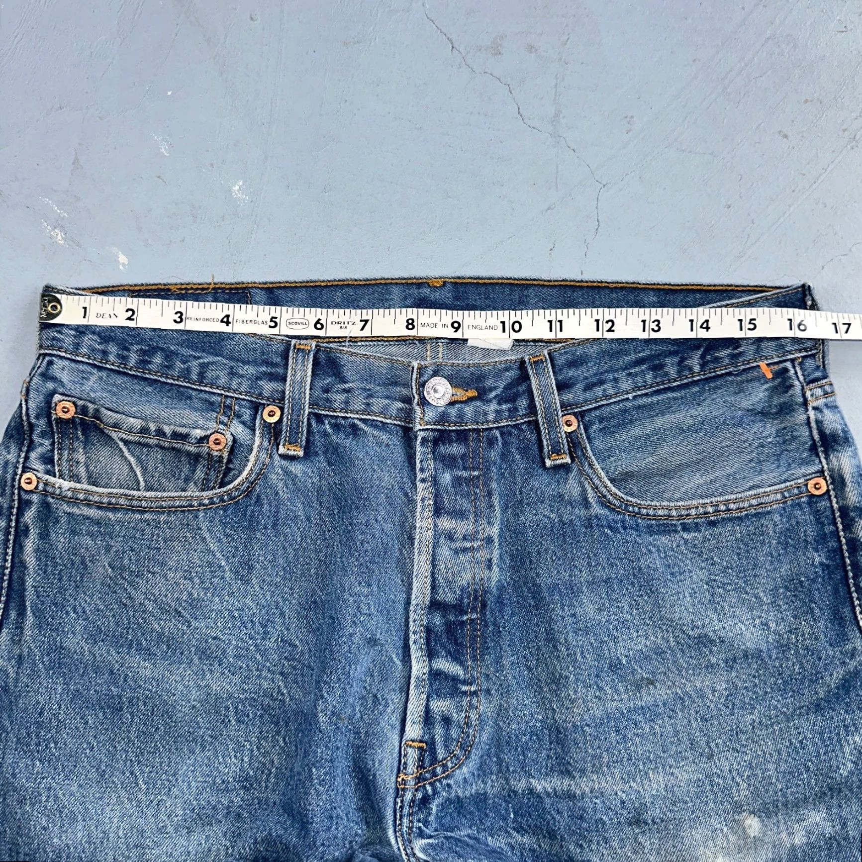 Levi's Levi's 501 Vintage Y2K XX Straight Leg Jeans 501 90s Blue Med Wash 35x33 35x29 Act 33x29 Size US 35 - 7 Thumbnail