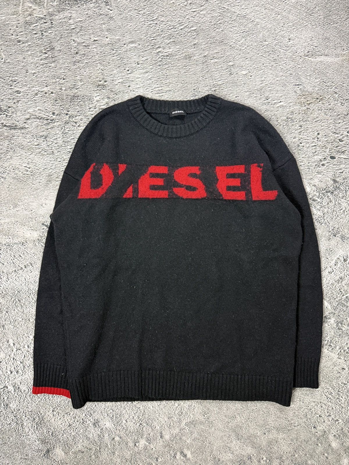 Diesel Diesel vintage sweater black Y2K big logo red Size US L / EU 52-54 / 3 - 1 Thumbnail