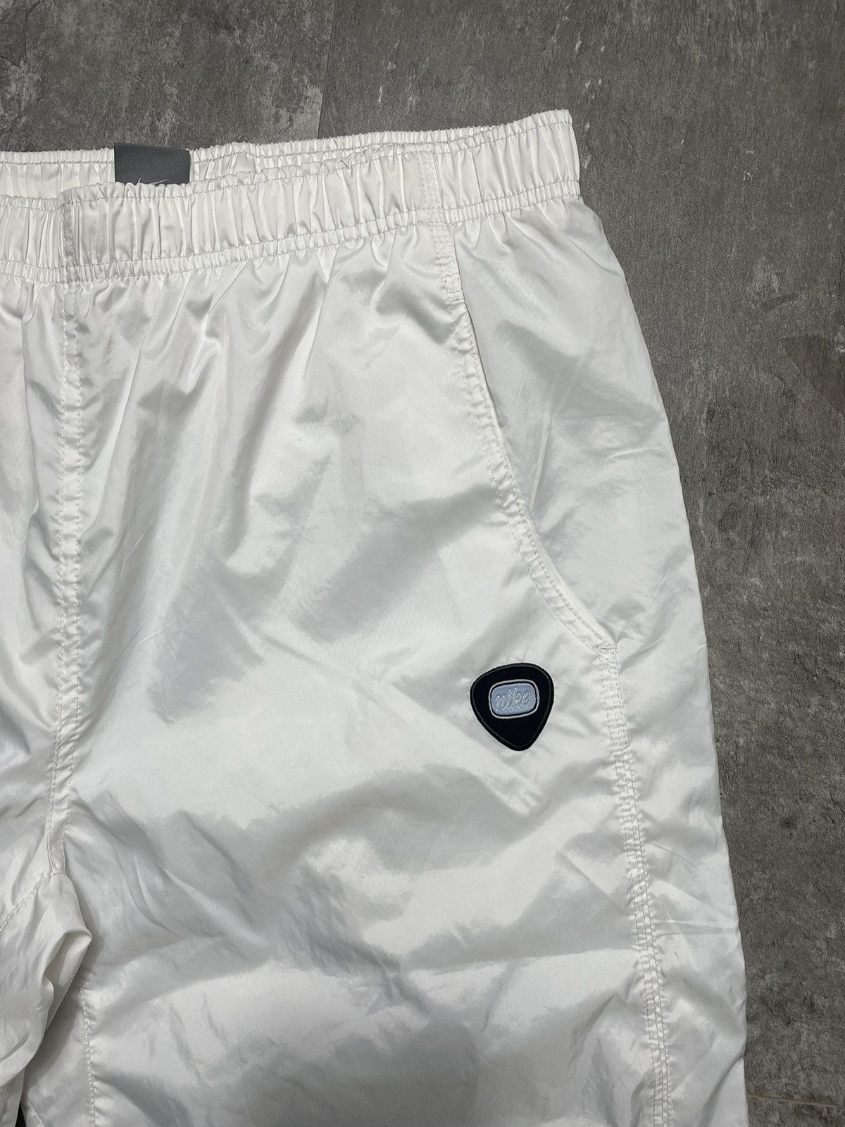 Nike Vintage Nike Y2K Nylon Drill Track 2/3 Pants Breeches Size US 36 / EU 52 - 2 Thumbnail