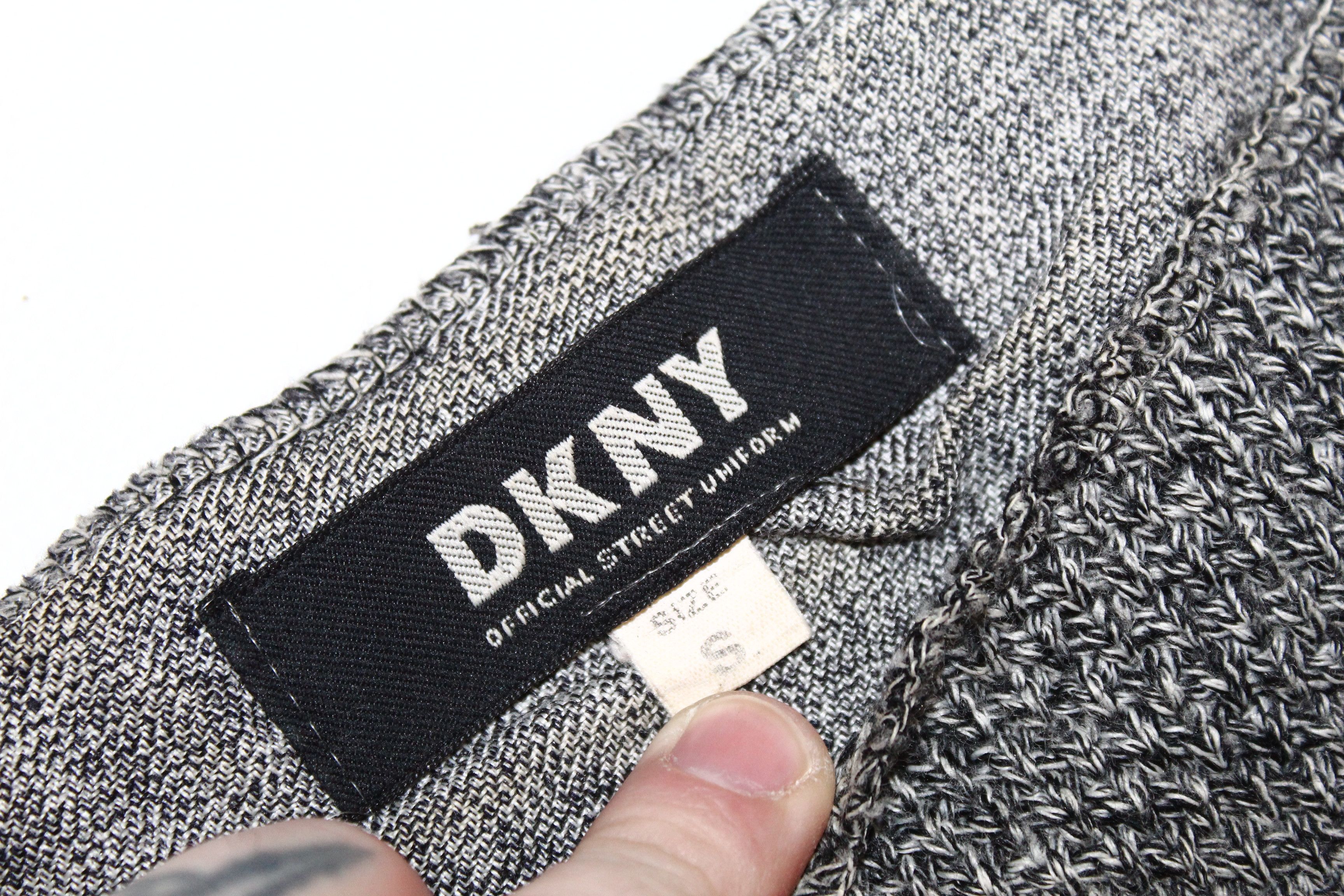 DKNY RARE🔥USA DKNY Official Street Uniform Raw Cut Knit Sweater Size US S / EU 44-46 / 1 - 3 Thumbnail