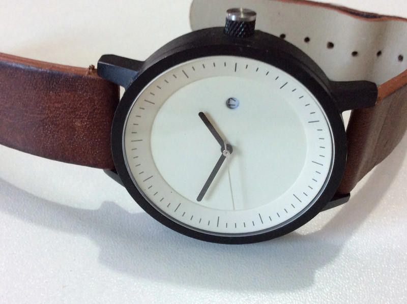 Designer company simple watch white dial brown leather strap watch Size ONE SIZE - 3 Thumbnail