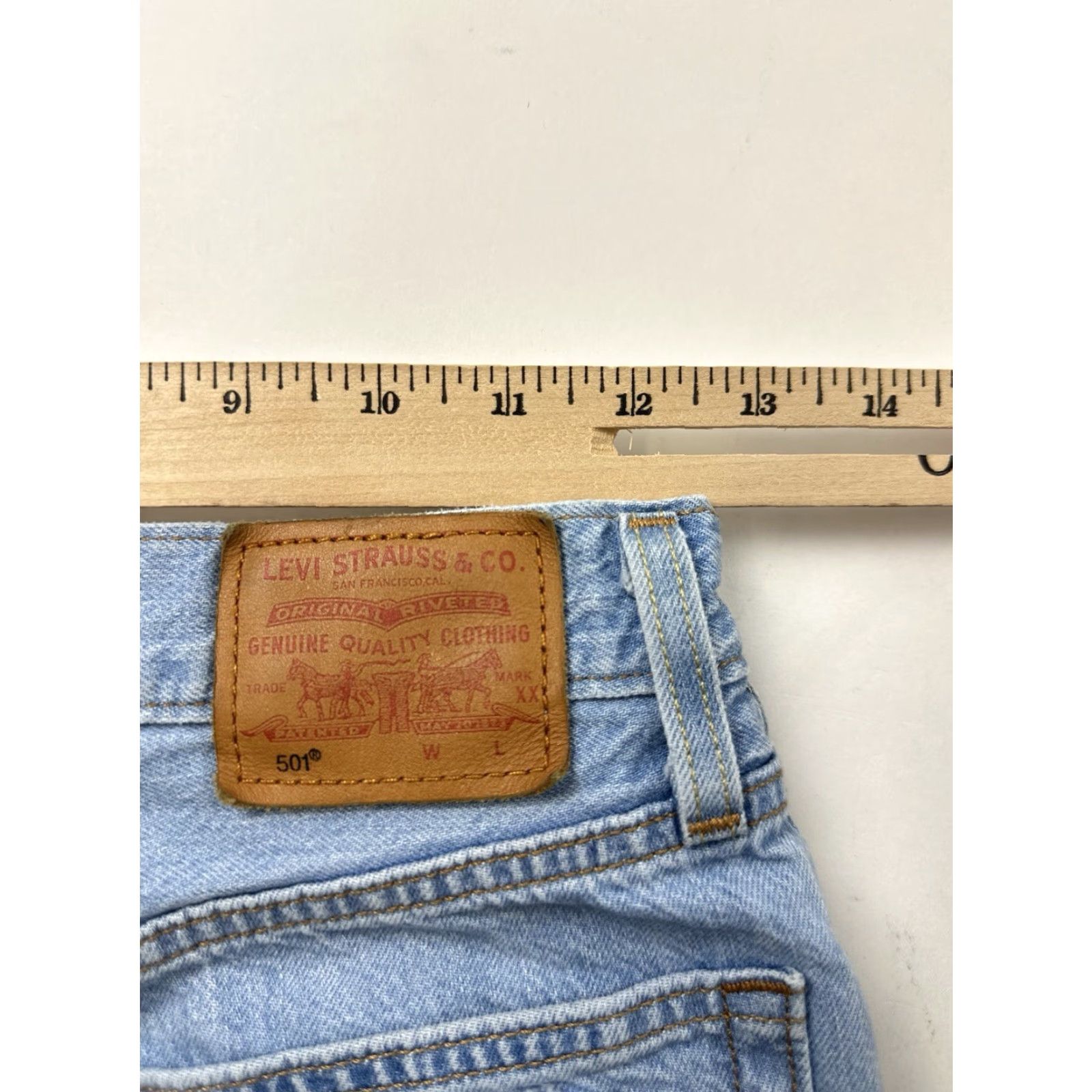 Levi's Levi’s Premium 501 Shorts Womens 24 Blue Cut Off Denim Jean Distressed Size 42" / US 20 - 6 Thumbnail