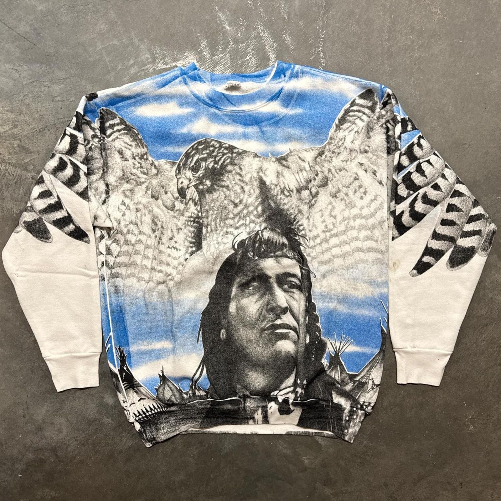 Vintage Vintage 90s AOP Native American Navajo Hawk Crewneck Size US L / EU 52-54 / 3 - 1 Thumbnail