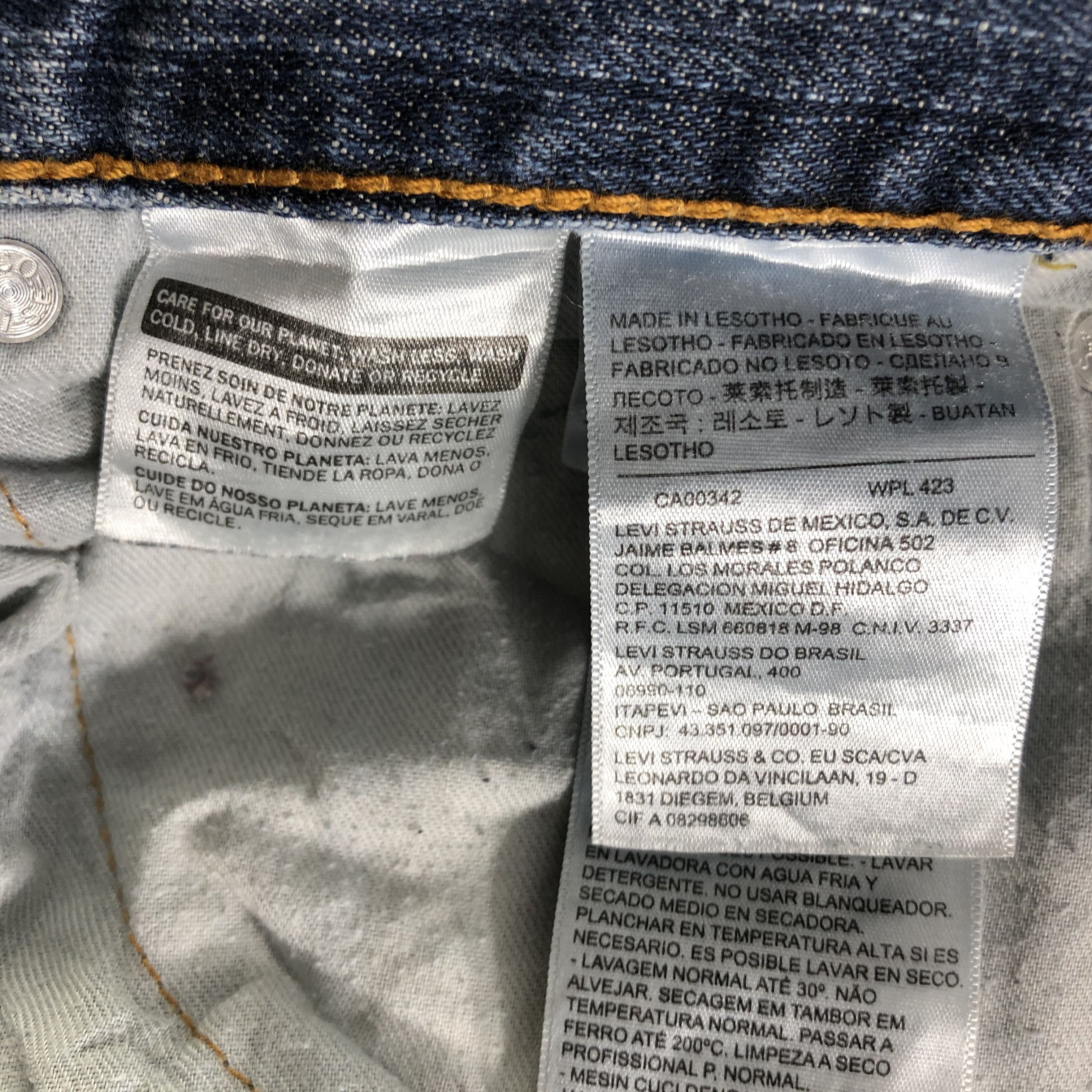 Levi's Vintage Levis 559 Jeans-J3272 Size US 35 - 13 Thumbnail