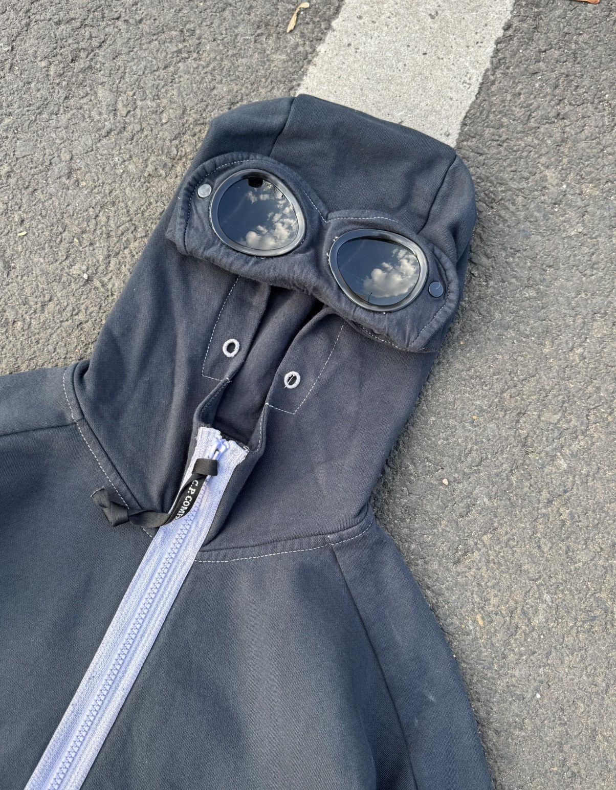 C.P. Company legit full zip hoodie cp company Size US M / EU 48-50 / 2 - 6 Thumbnail