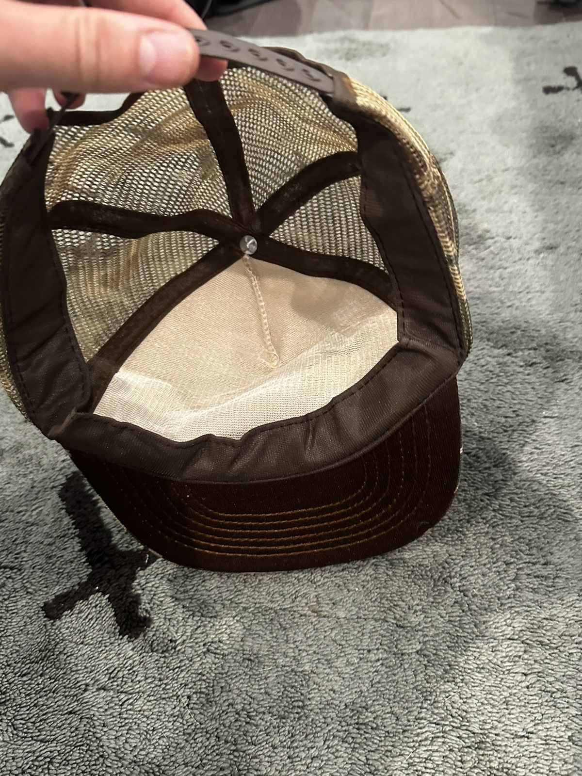 Vintage Vintage Tan and Camo Trucker Hat Size ONE SIZE - 4 Thumbnail