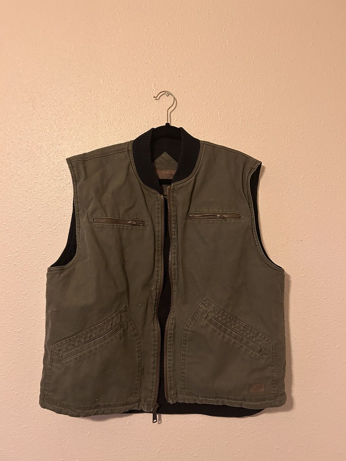 Vintage Mens Boxy Cropped Workwear Austin Vest Size US XL / EU 56 / 4 - 1 Thumbnail