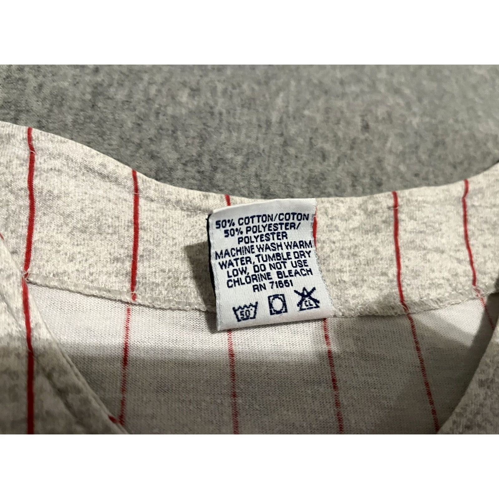 Vintage VINTAGE United Sports Apparel Shirt Men L Gray Cartoon Striped 29" 23" Short Sleeve Single Stitch Made in USA Size US L / EU 52-54 / 3 - 6 Thumbnail