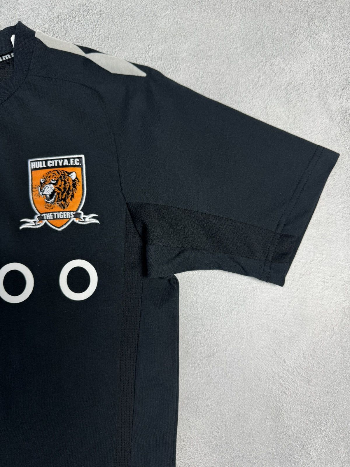 Umbro Hull City 2007 2008 Training Shirt Soccer Jersey Umbro Size US S / EU 44-46 / 1 - 8 Thumbnail
