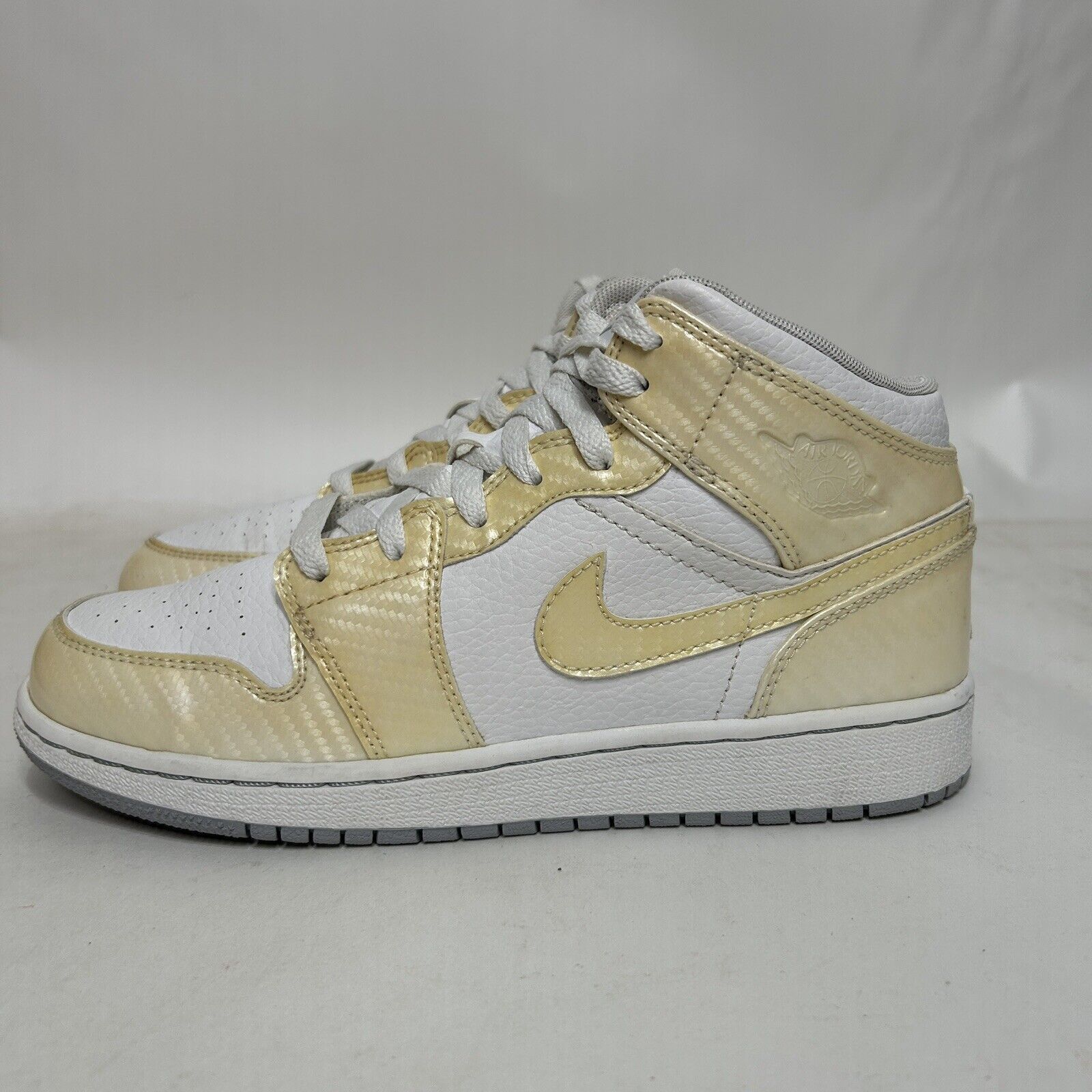 Nike Nike Shoes Air Jordan 1 Phat GS “White Carbon Fiber” 2024 Size US 7.5 / IT 37.5 - 6 Thumbnail