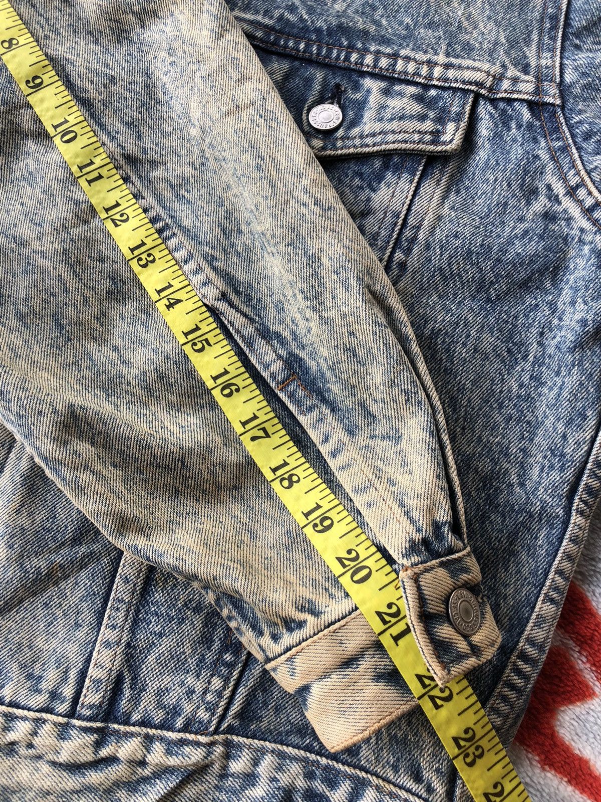 Levi's Vintage Clothing Vintage Levi’s Acid Wash Alaska Denim Jacket Rare Size US M / EU 48-50 / 2 - 18 Thumbnail